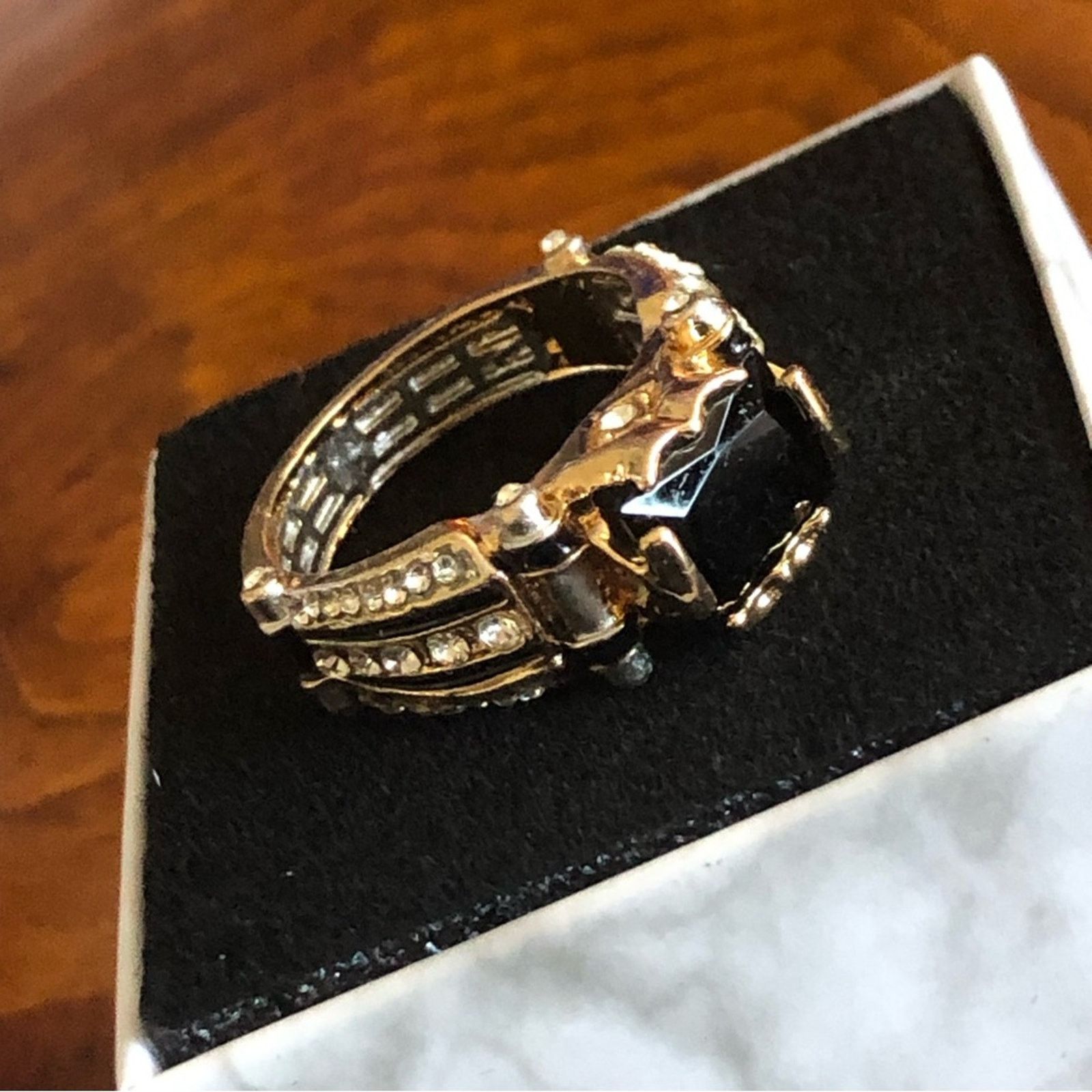 Jewelry Men’s fashionable faceted black stone gold band ring NWT 9 Size ONE SIZE - 3 Thumbnail