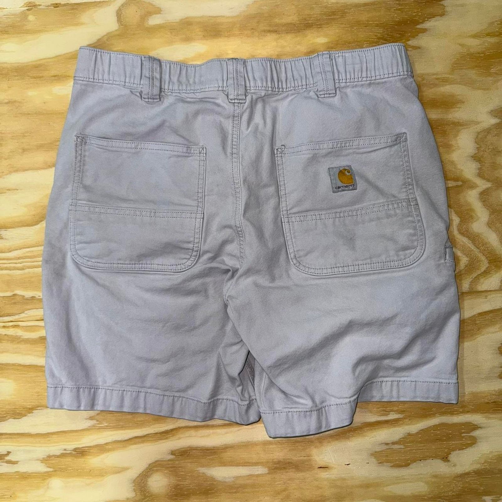 33 - Vintage carhartt creme workwear carpenter cargo shorts
