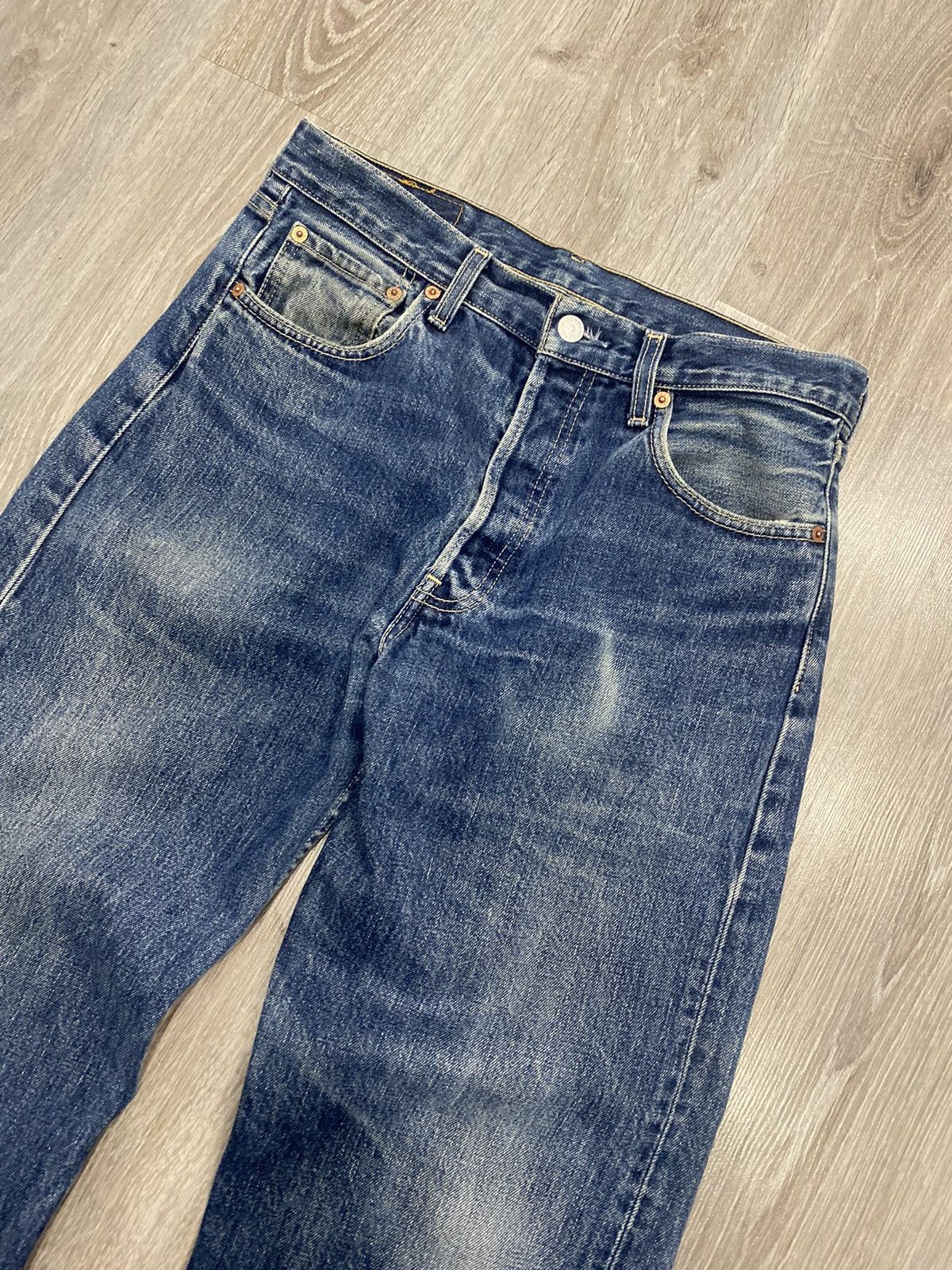 Levi's Very Rare 90s Levi’s 561 04 Cinch Buckle Back Denim Jeans Size US 32 / EU 48 - 10 Thumbnail