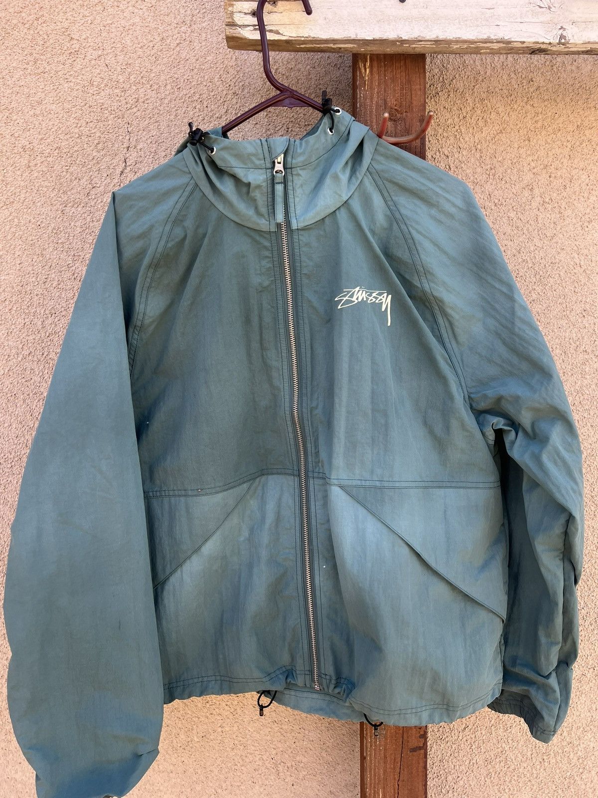 ジャケット・アウター Stussy 8 Ball Beach Shell Grayscale 23ss 1133966_00.png.png