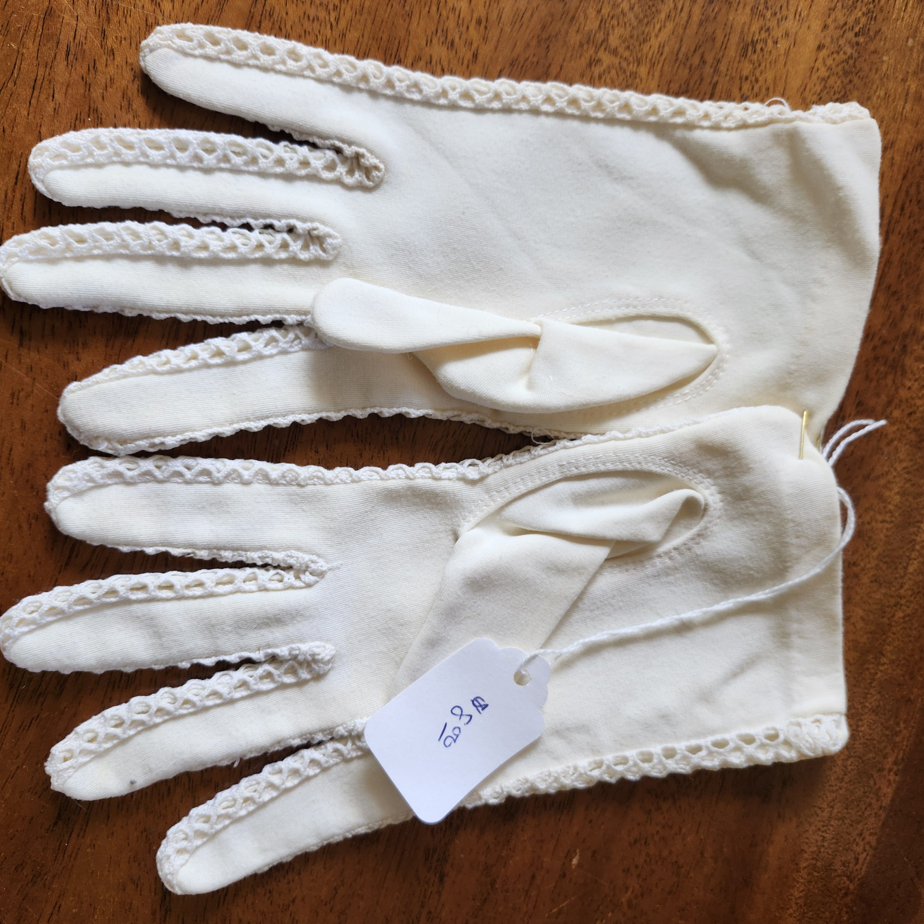 Other Vintage Cream White Short Gloves Crochet Trim Womens Formal Size ONE SIZE - 3 Thumbnail
