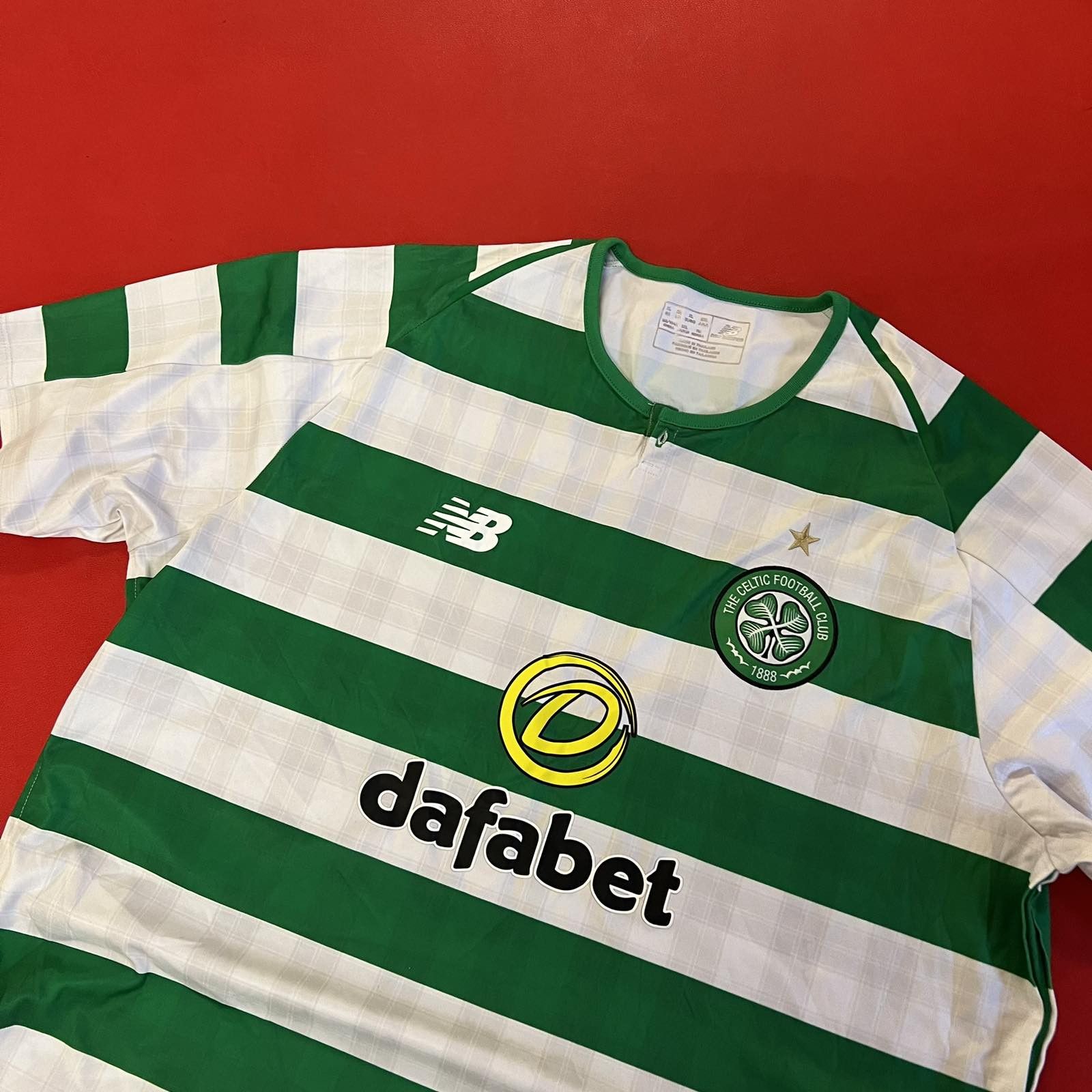 New Balance Rare Celtic New Balance soccer jersey Sz L Size US XL / EU 56 / 4 - 3 Thumbnail