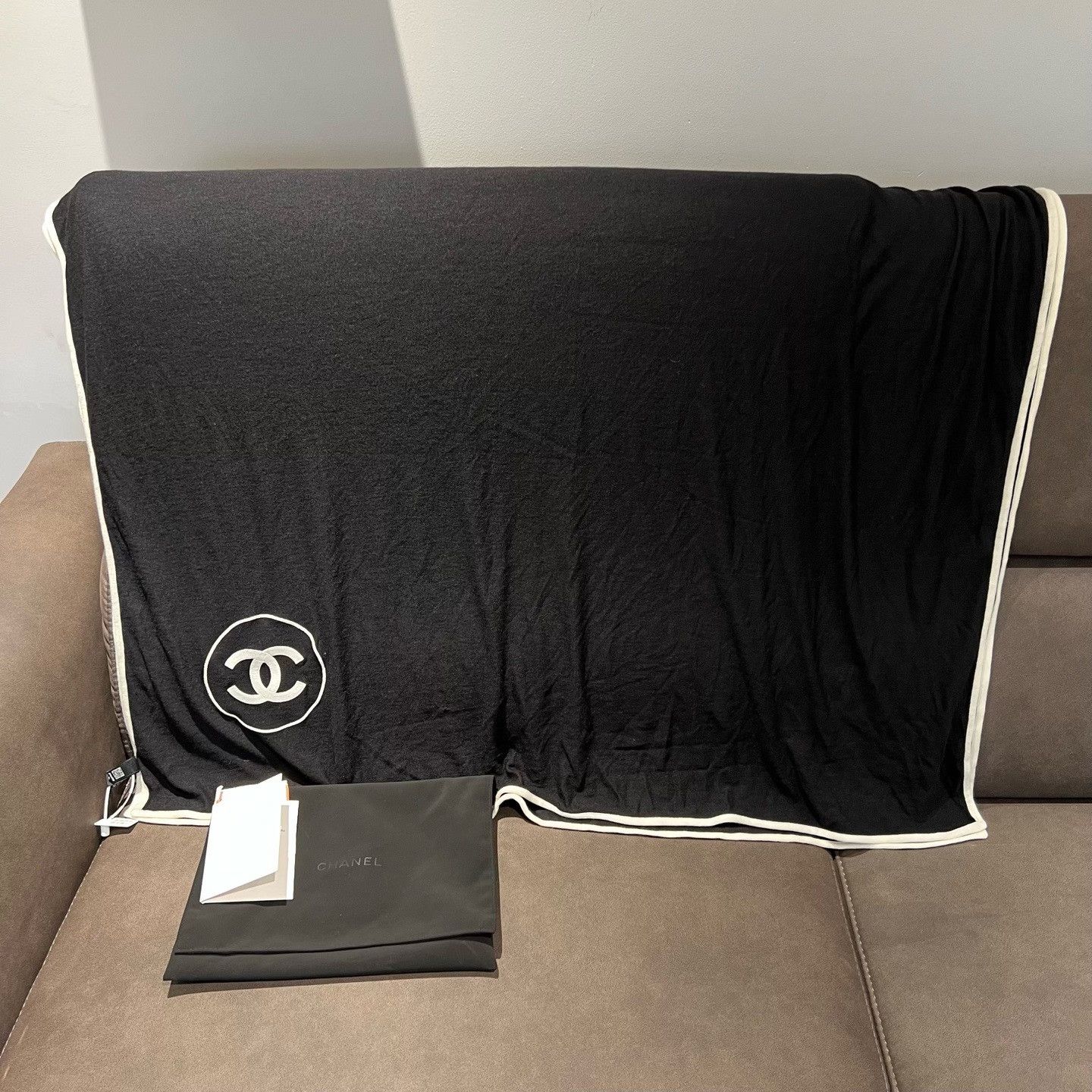 Chanel Chanel Black Scarf one size Men Size ONE SIZE - 1 Thumbnail
