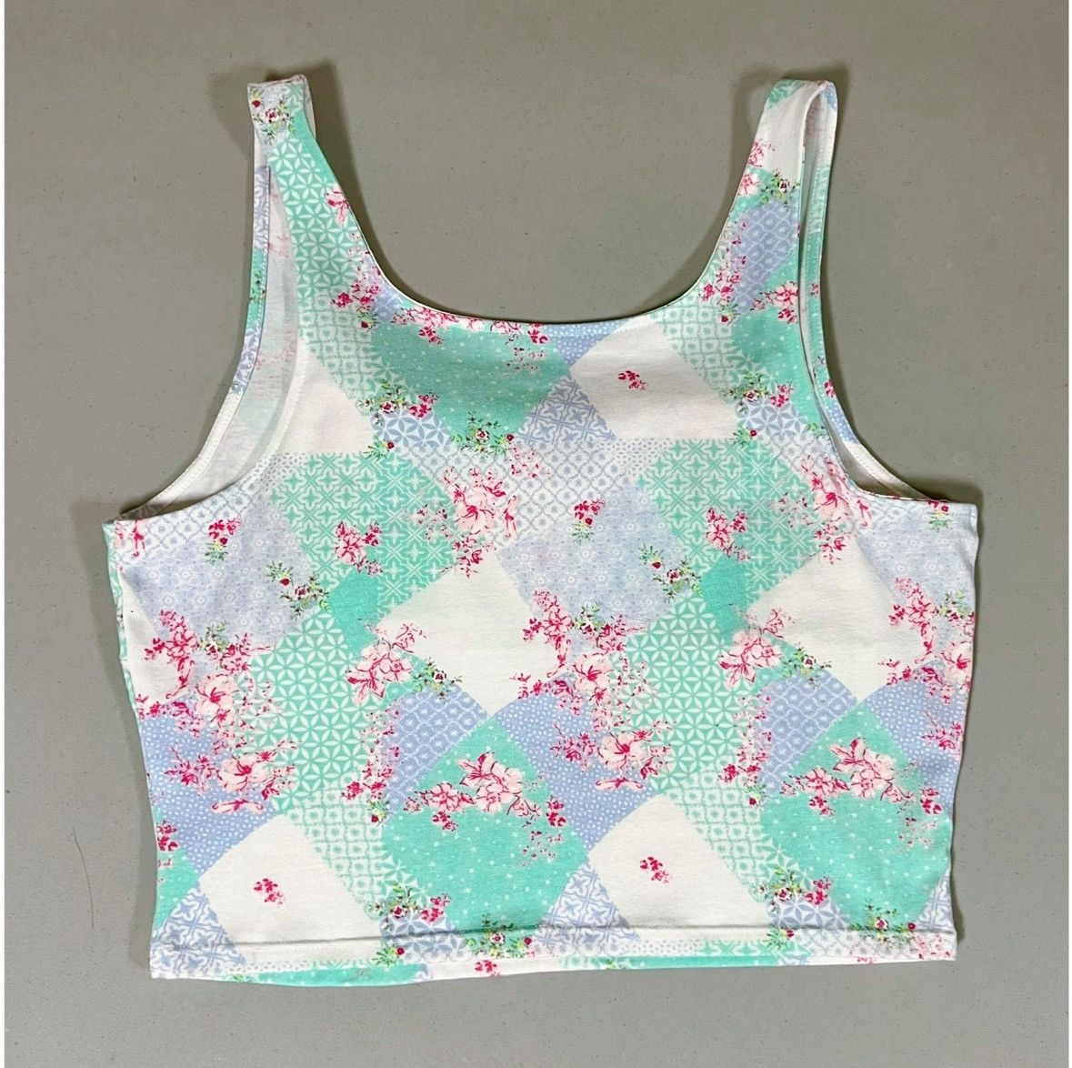 Sonoma SO Paisley Patchwork Floral Ruched Crop Top Shirt Size L 🧚🏼‍♀️✨ Size L / US 10 / IT 46 - 3 Thumbnail