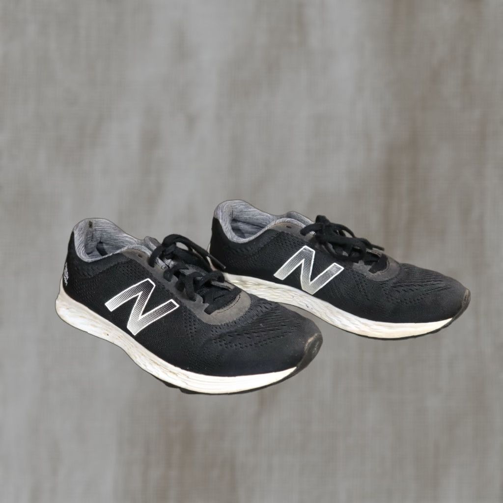 New Balance New Balance WARISSB1 Running Sneaker - Women’s Size 8.5 Black B Shoes Size US 8.5 / IT 38.5 - 1 Thumbnail