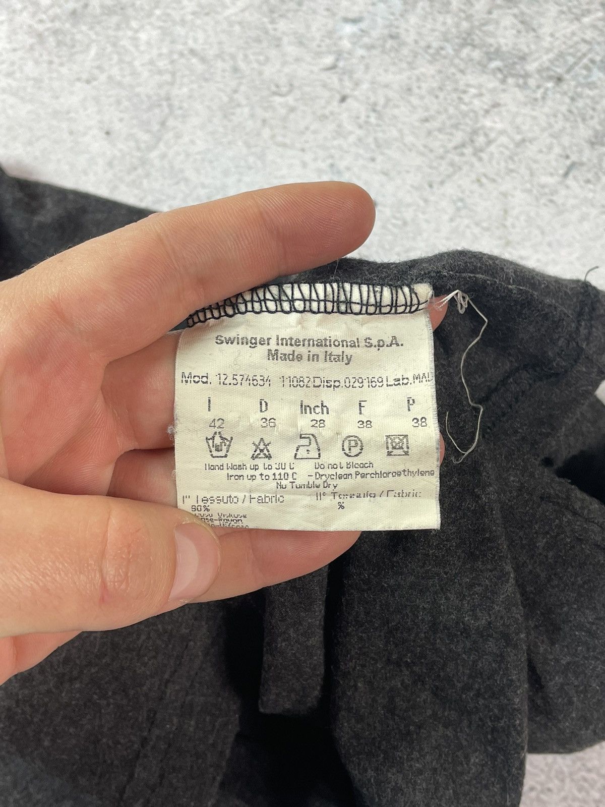 Fendi × Vintage Vintage 90s Fendi Jeans FF Graphic Logo Longsleeve Gray Size M / US 6-8 / IT 42-44 - 7 Thumbnail