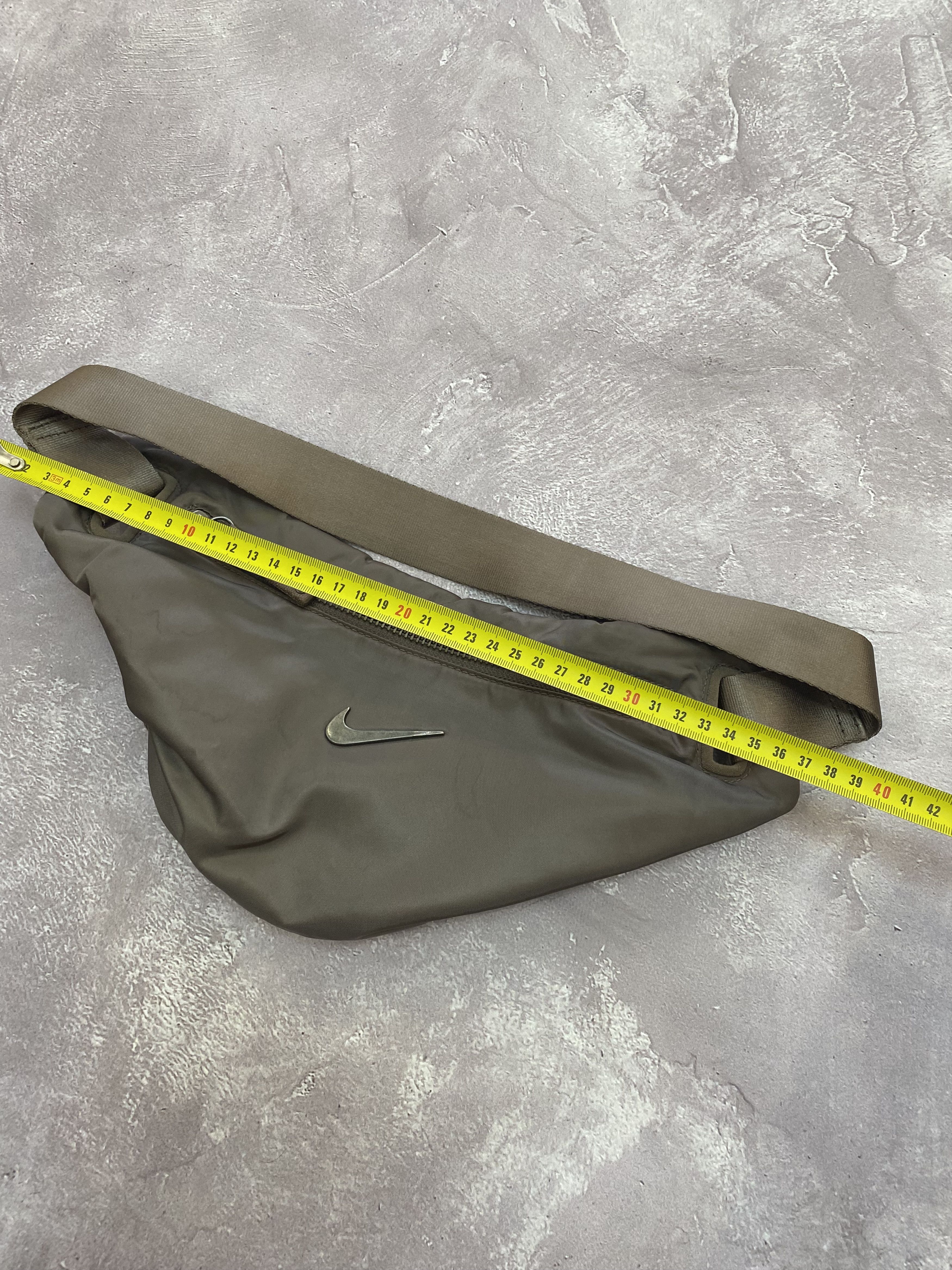 Nike RARE NIKE VINTAGE SLING Y2K NYLON SHOULDER BAG METAL SWOOSH Size ONE SIZE - 9 Thumbnail