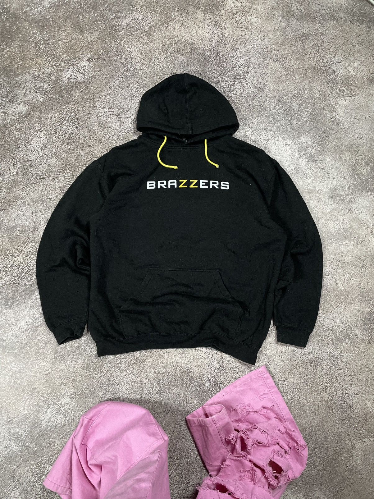 Vintage Vintage 90s Brazzers Graphic Hoodie Streetwear Black Slim M Size US M / EU 48-50 / 2 - 1 Thumbnail