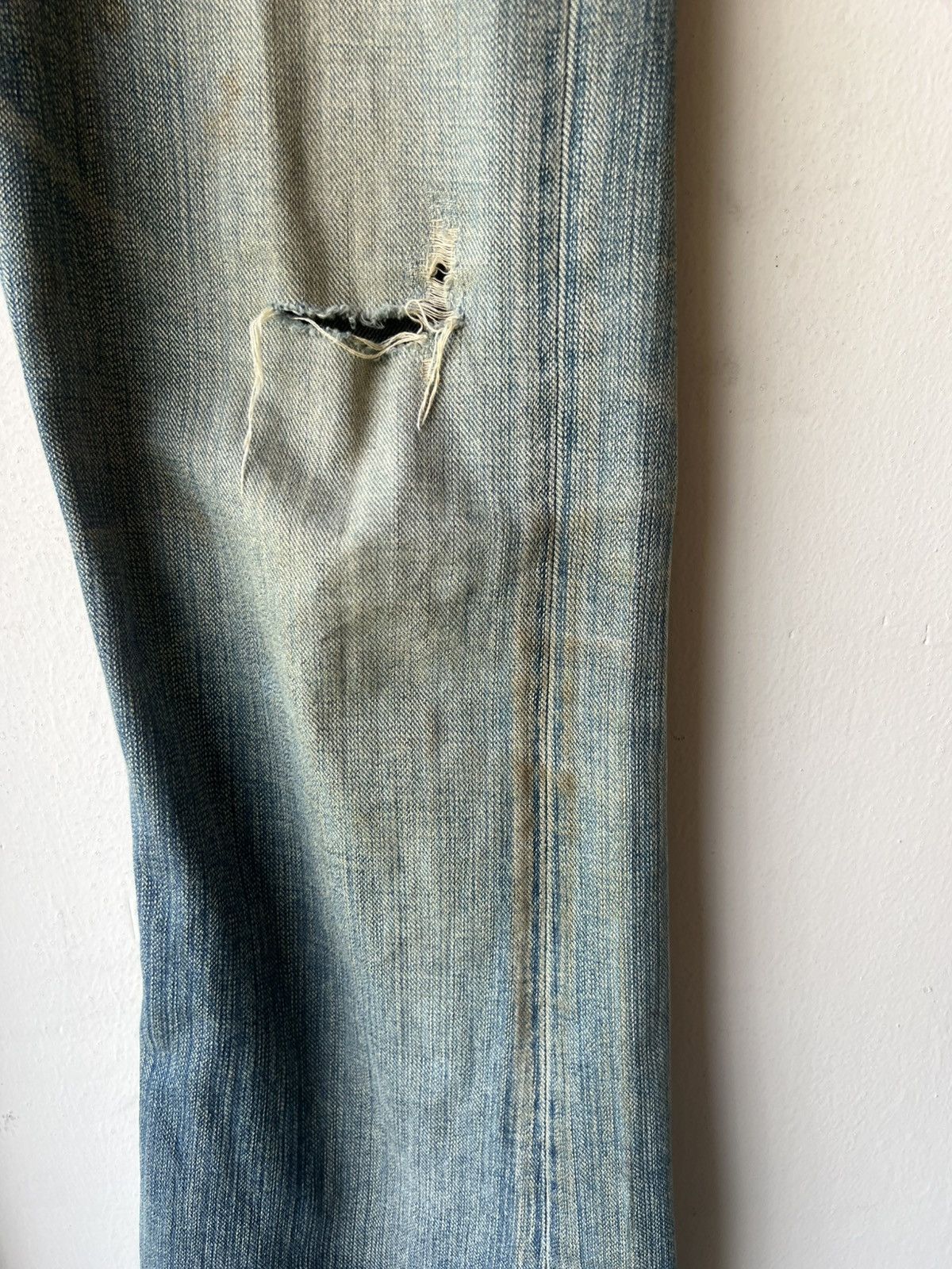 5351 POUR LES HOMMES Frog Denim Japan Distress Dirty Mud Denim Super Flare Jeans Size US 32 / EU 48 - 14 Thumbnail