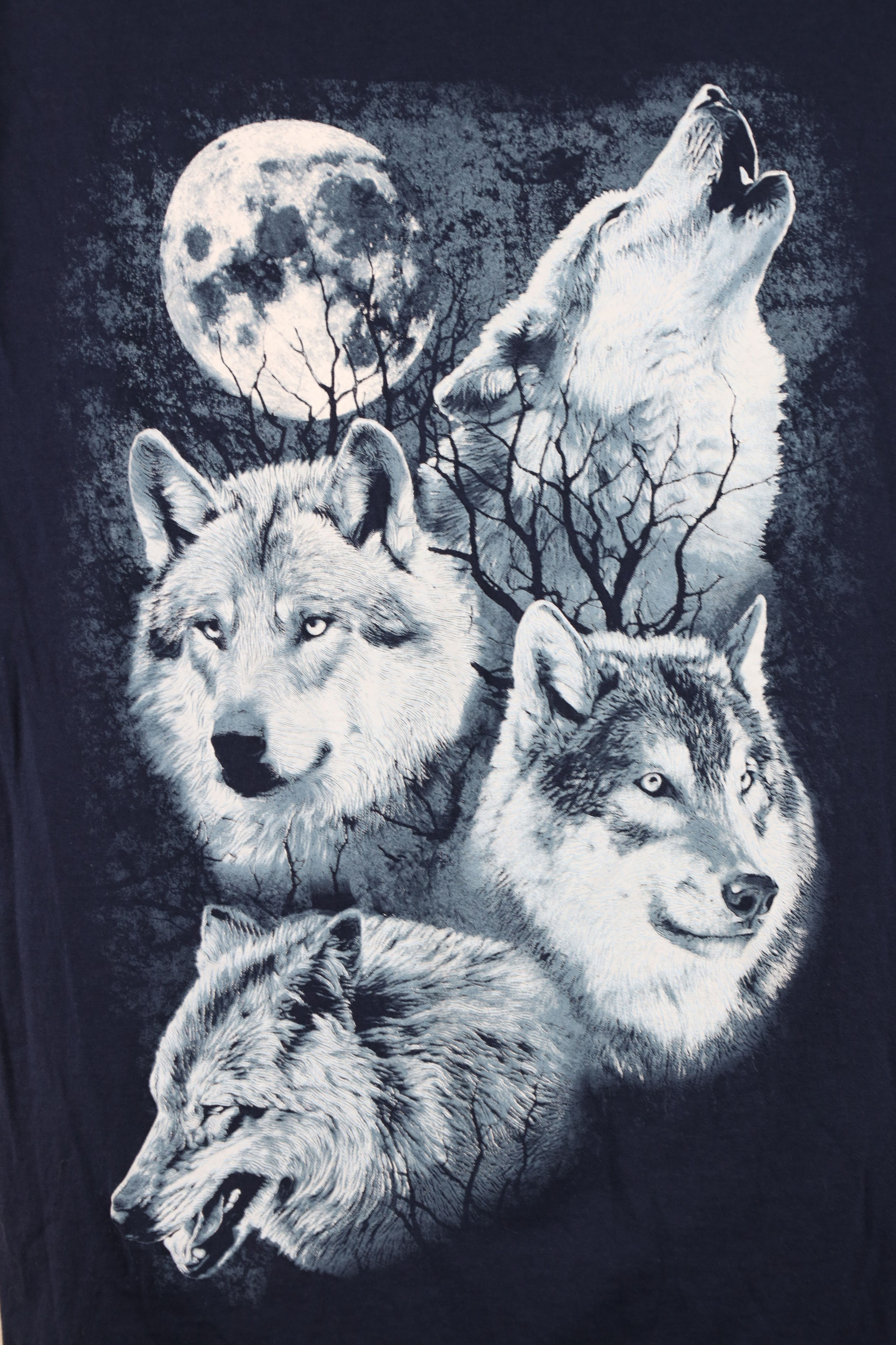 Vintage Vintage 90s Y2K Streetwear Wolf Moon T-Shirt Navy Blue Size US M / EU 48-50 / 2 - 4 Thumbnail