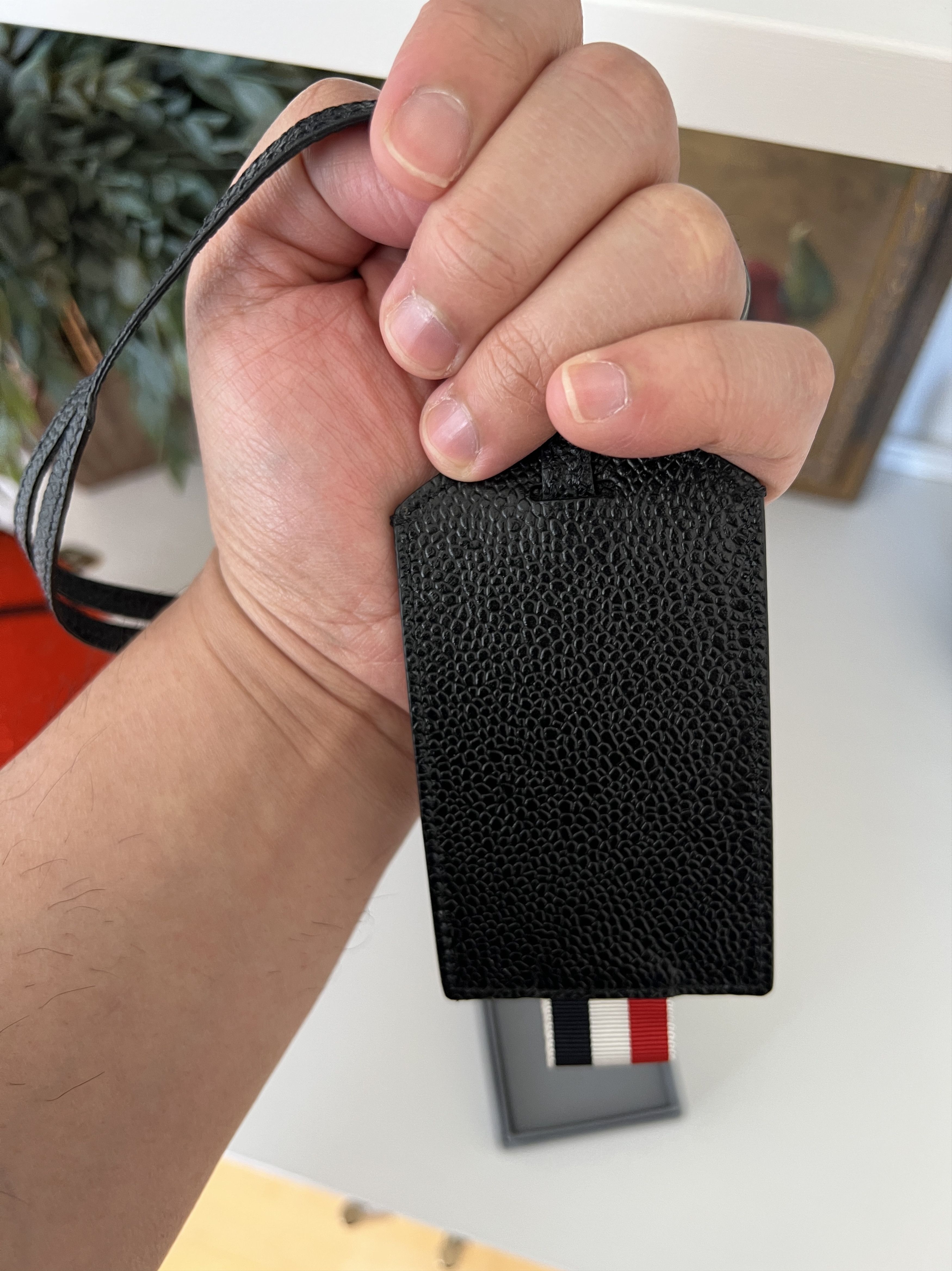 Thom Browne Pebble Leather Tag Size ONE SIZE - 3 Thumbnail