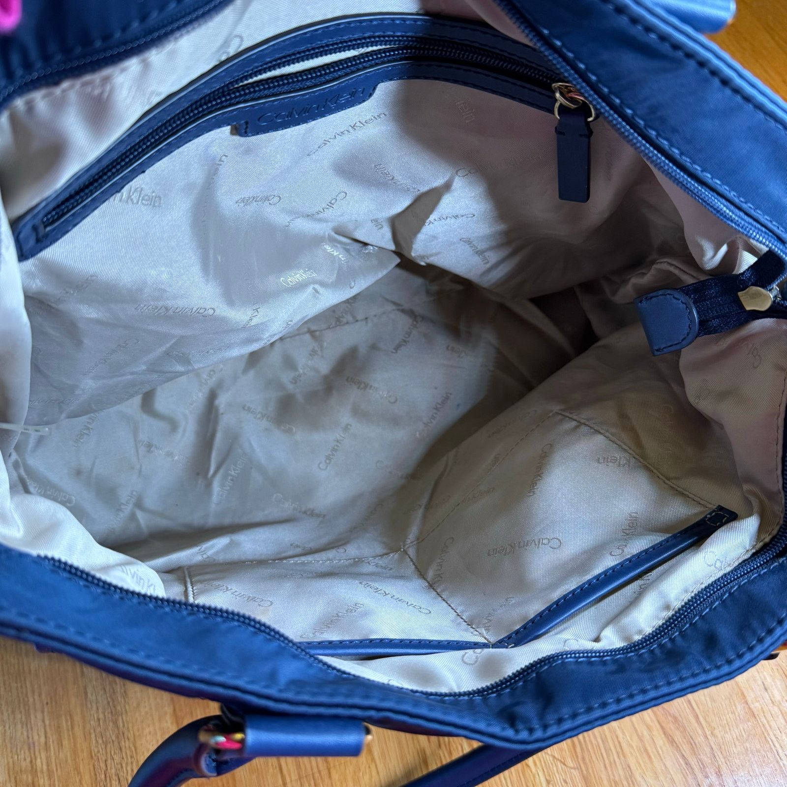 Calvin Klein Calvin Klein Belfast Nylon Organizational Buckle Tote Navy Size ONE SIZE - 7 Thumbnail