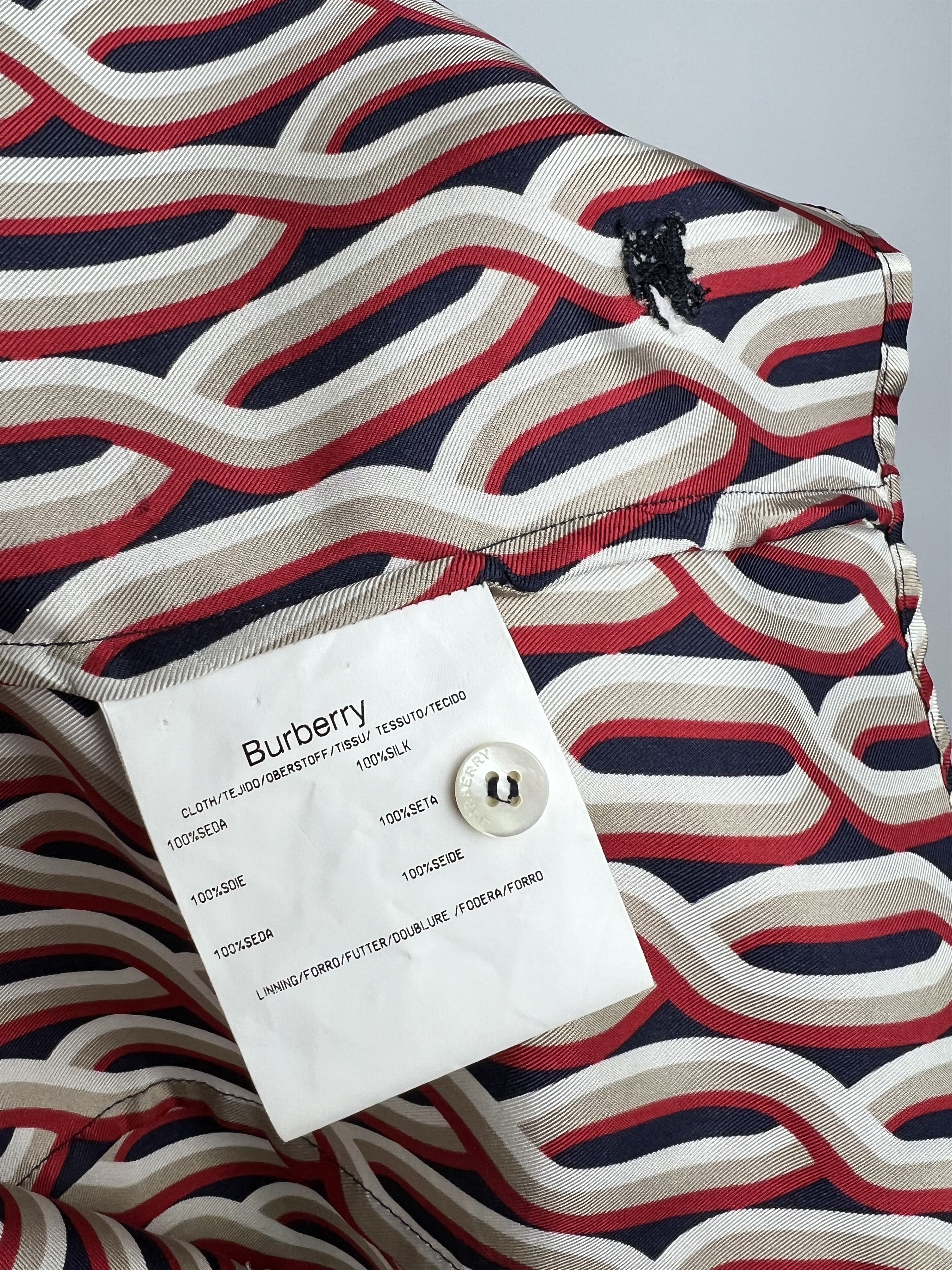 Burberry Burberry London Women's Silk Button Up Shirt Blouse Size 42 Size M / US 6-8 / IT 42-44 - 13 Thumbnail