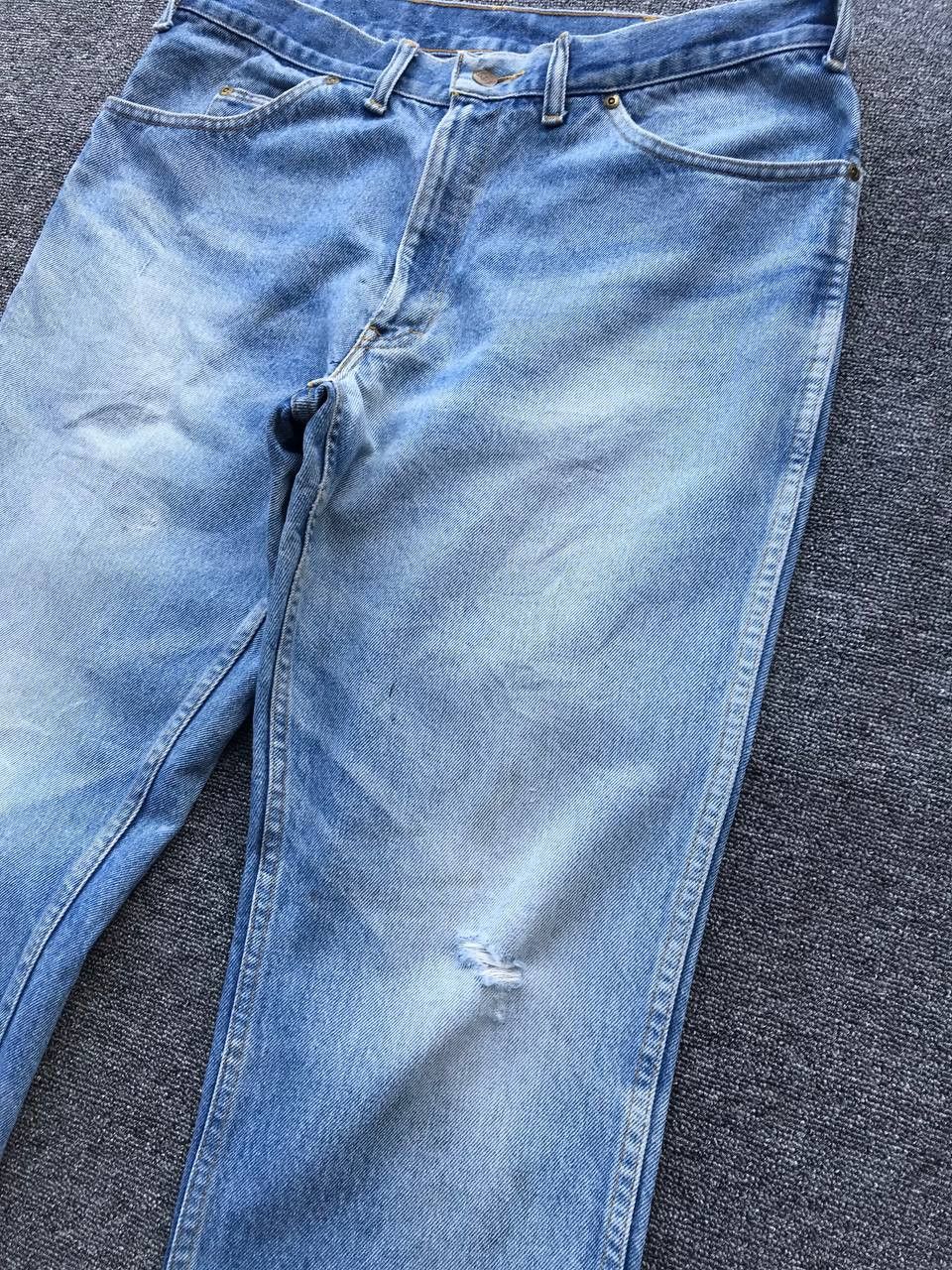 Lee VINTAGE 80S LEE LIGHTWASH DISTRESSED JEAN W34X30 Size US 34 / EU 50 - 6 Thumbnail