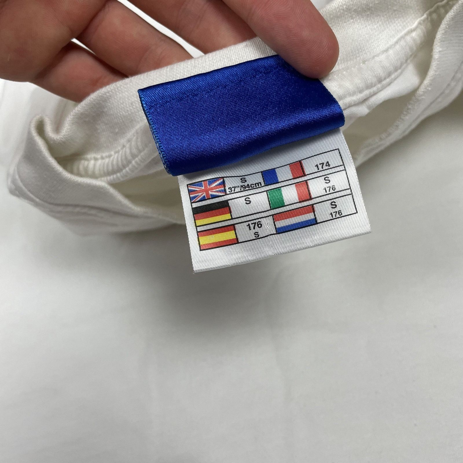 Umbro × Vintage Umbro Men's White England National Football Team Shirt Small Size US S / EU 44-46 / 1 - 6 Thumbnail