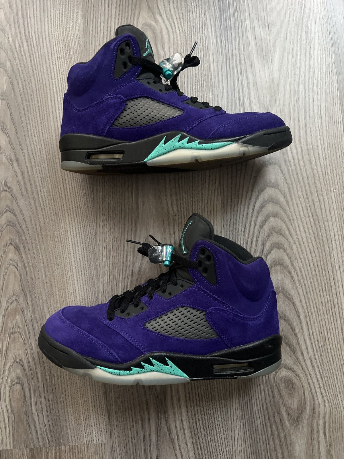 Jordan Brand × Nike Jordan 5 Retro Alternate Grape Size US 8.5 / EU 41-42 - 3 Thumbnail
