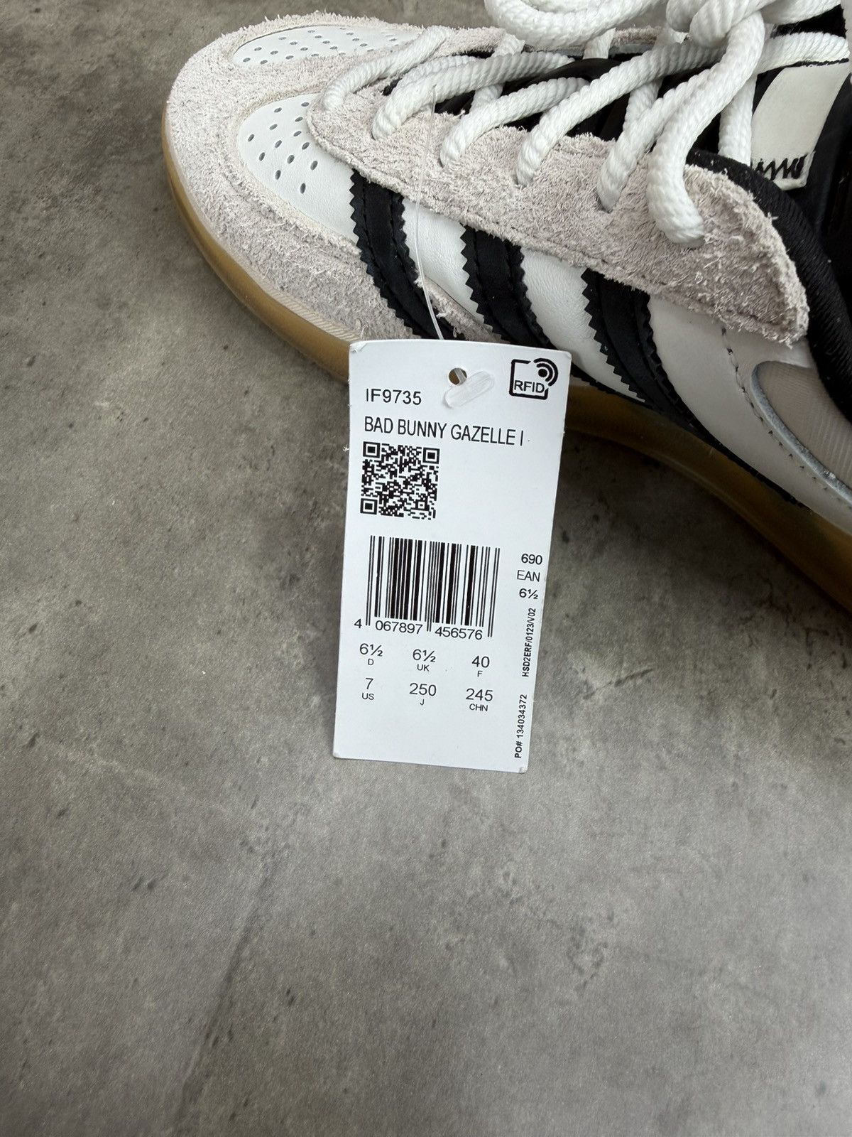 Adidas Bad Bunny x Adidas Gazelle Indoor Off White Size US 7 Size US 7 / EU 40 - 12 Thumbnail