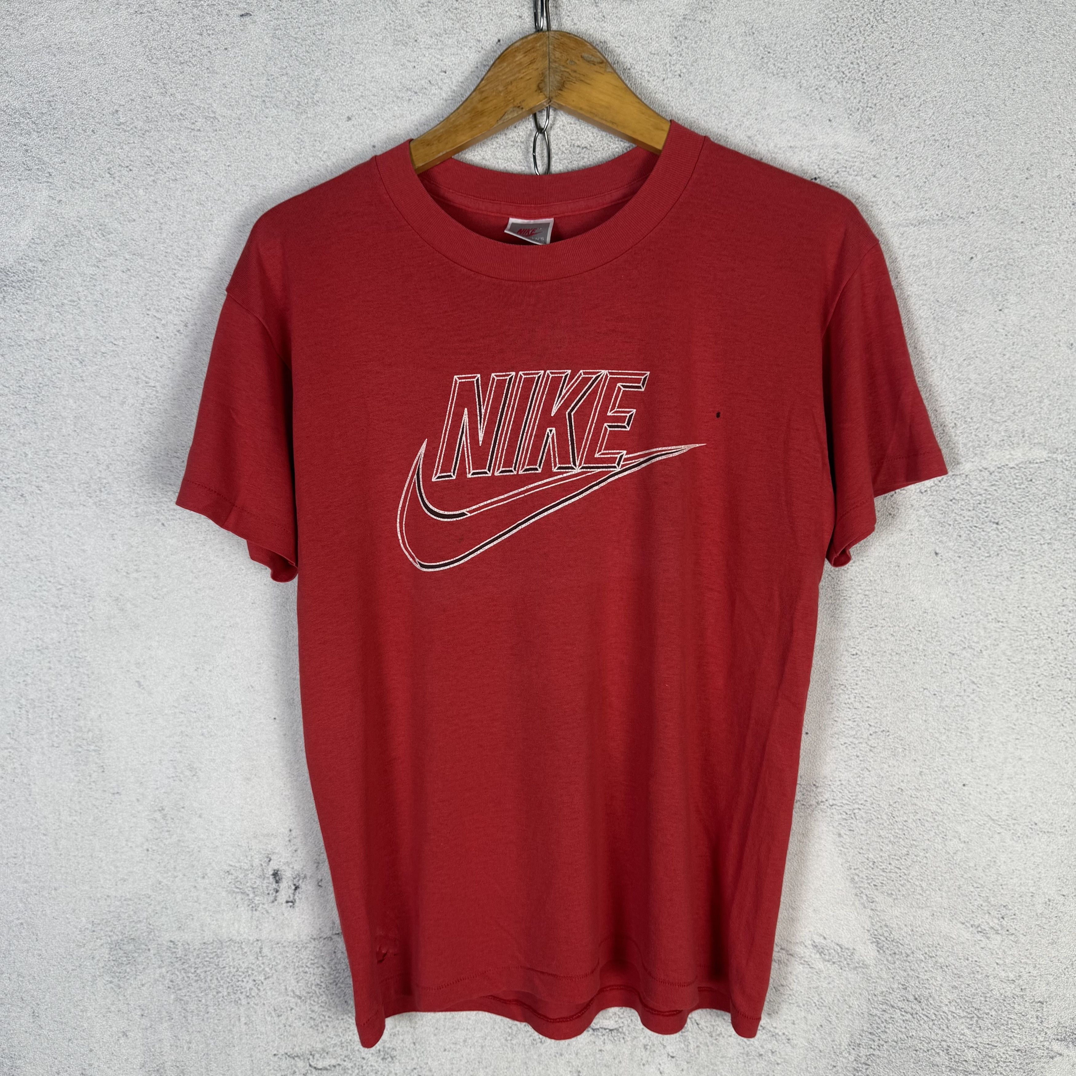 Nike Vintage 80s Nike Distressed Tshirt Size US M / EU 48-50 / 2 - 1 Thumbnail