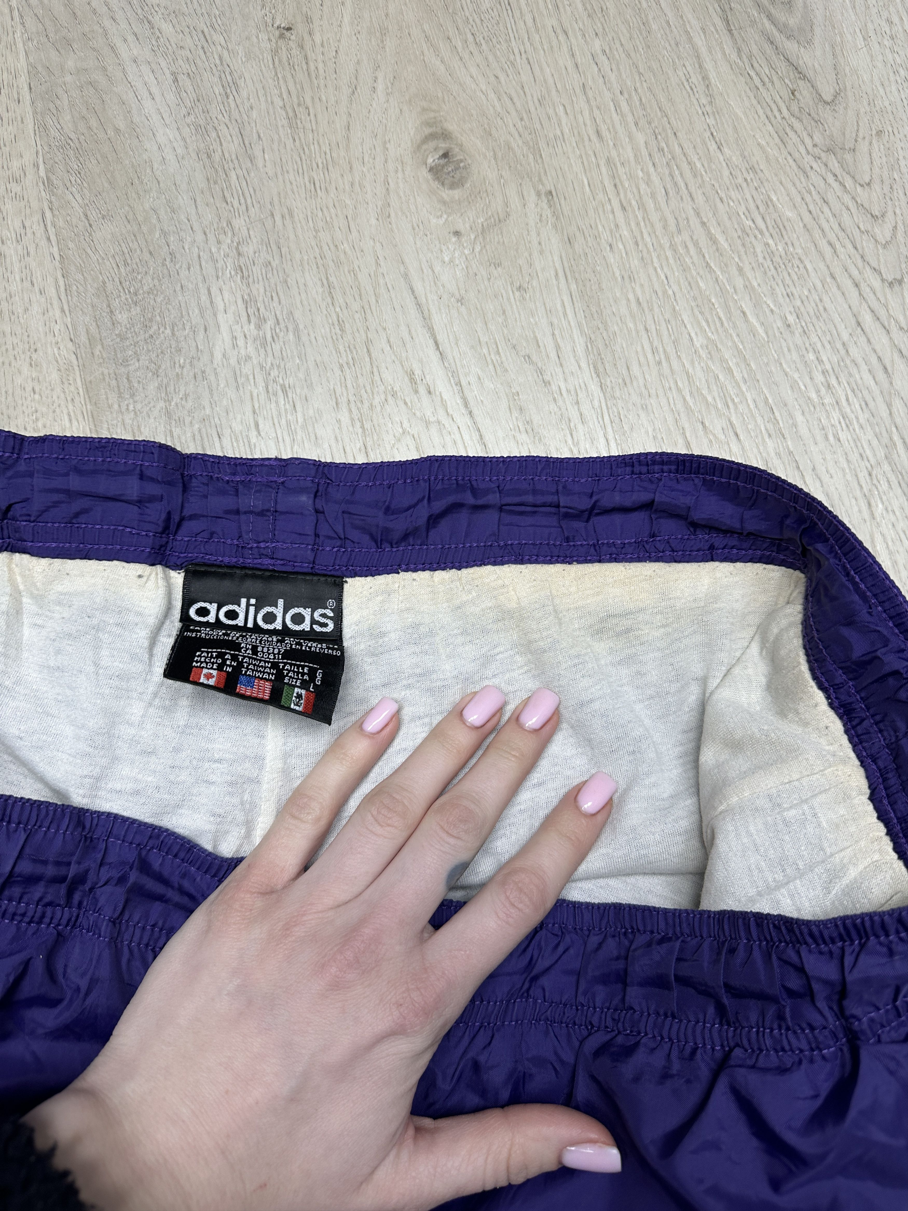 Adidas Adidas 90s Vintage Nylon Mens Track Pants Size US 34 / EU 50 - 7 Thumbnail