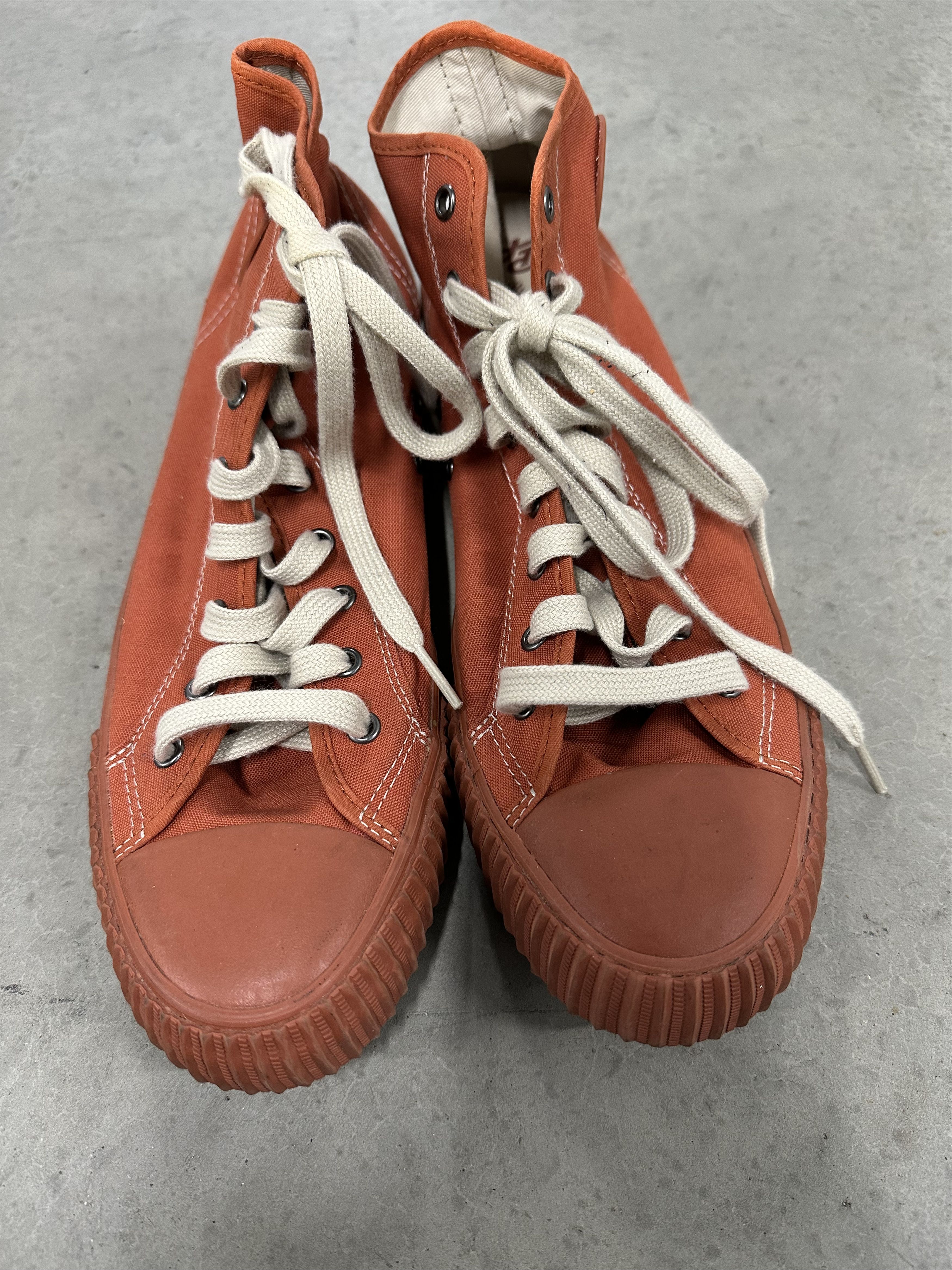 P.F. Flyers PF Flyers 2003 Re-Issue – Basketball Orange High Tops - 12 Size US 12 / EU 45 - 2 Thumbnail