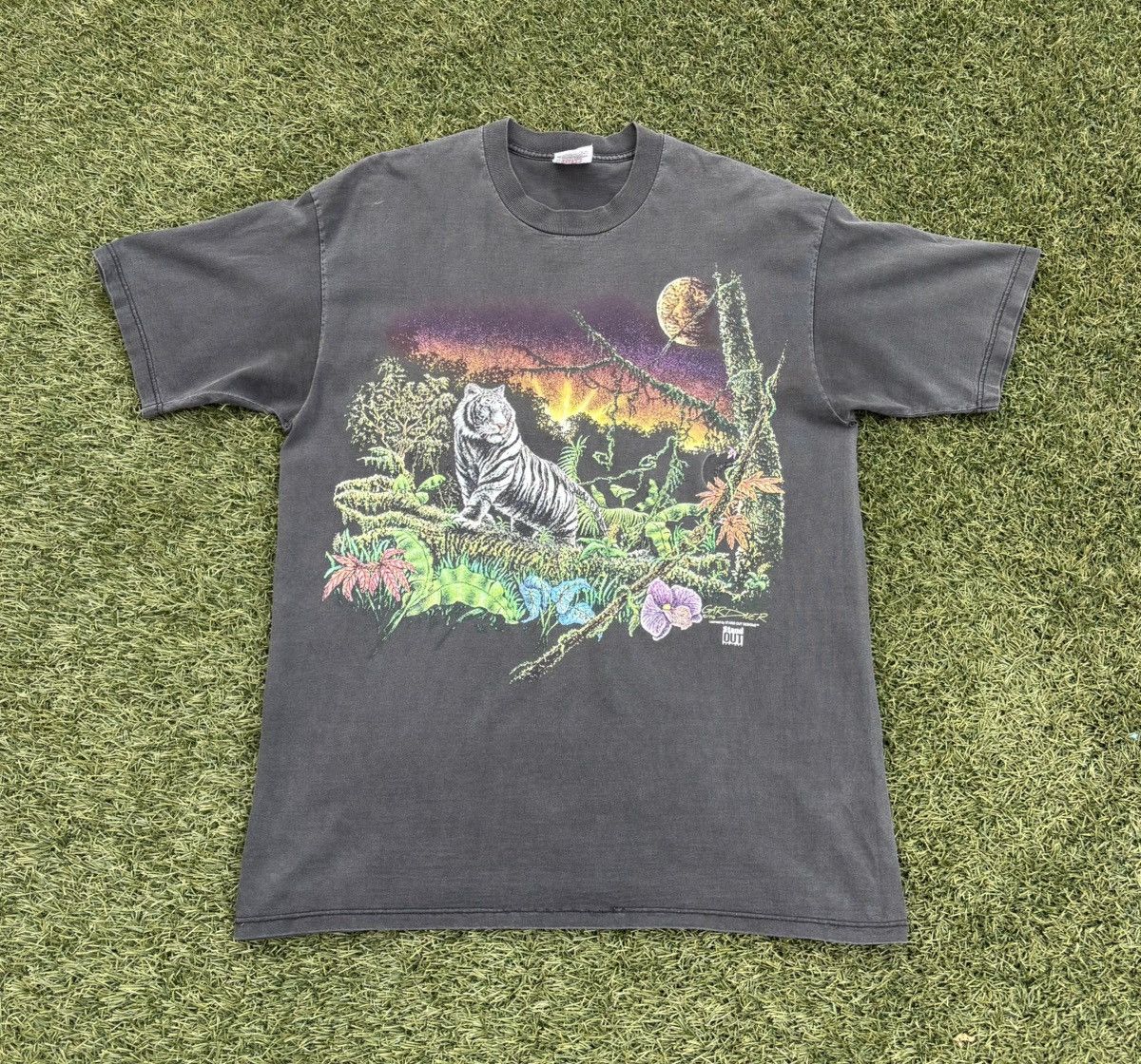 Other Vintage 90s Tiger Gardner Stand Out t shirt Size US XL / EU 56 / 4 - 1 Thumbnail