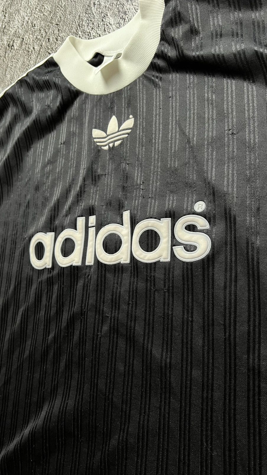 Adidas VTG 80-90’s Adidas three stripes trefoil big logo t shirt Size US M / EU 48-50 / 2 - 5 Thumbnail