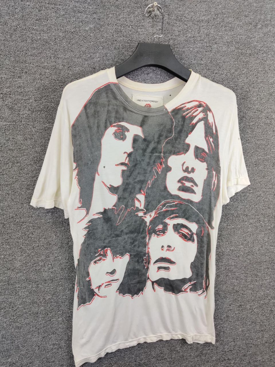 Band Tees Vintage Thrashed The Rolling Stone Distressed Tee Tshirt Size US M / EU 48-50 / 2 - 3 Thumbnail