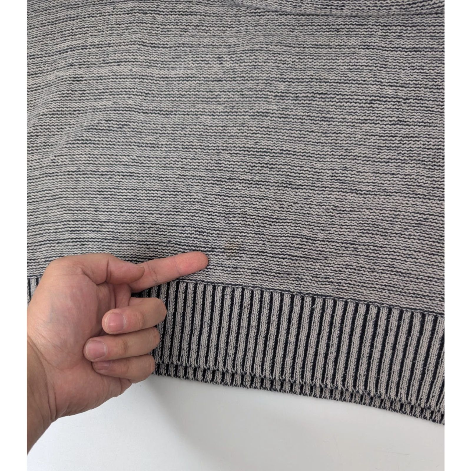 Vintage Rock & Republic Sweatshirt Mens Quarter Zip Mock Neck 1/4 Zip Size M Gray/Black Long Sleeve Pullover - Regular Adult Mens Size US M / EU 48-50 / 2 - 6 Thumbnail