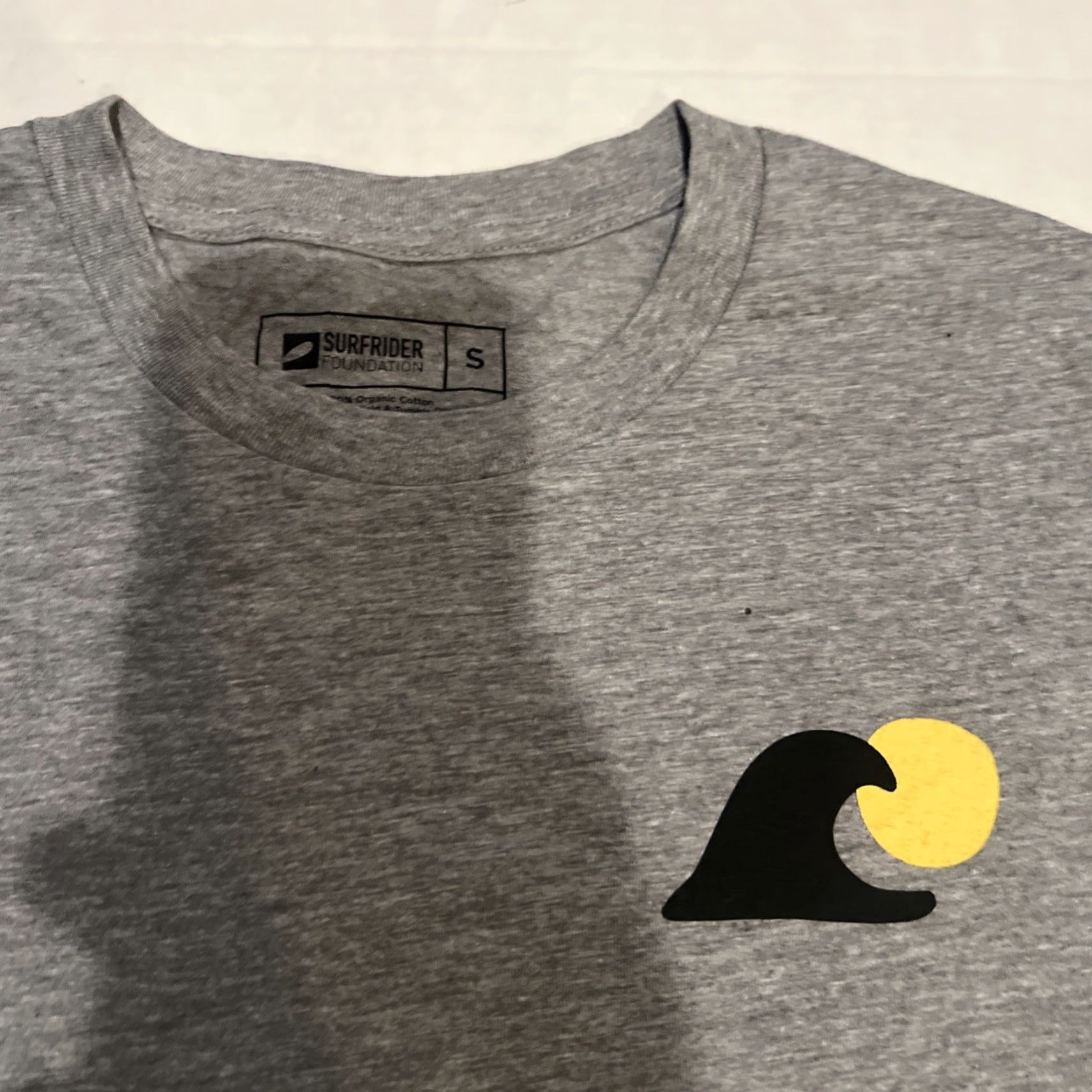 Vintage VINTAGE Surfrider Foundation Shirt Unisex Adults S Gray Surfer Logo Graphic Print Surfboard Skagg Fin Sunset Crew Neck Short Sleeve Tee Size US S / EU 44-46 / 1 - 4 Thumbnail