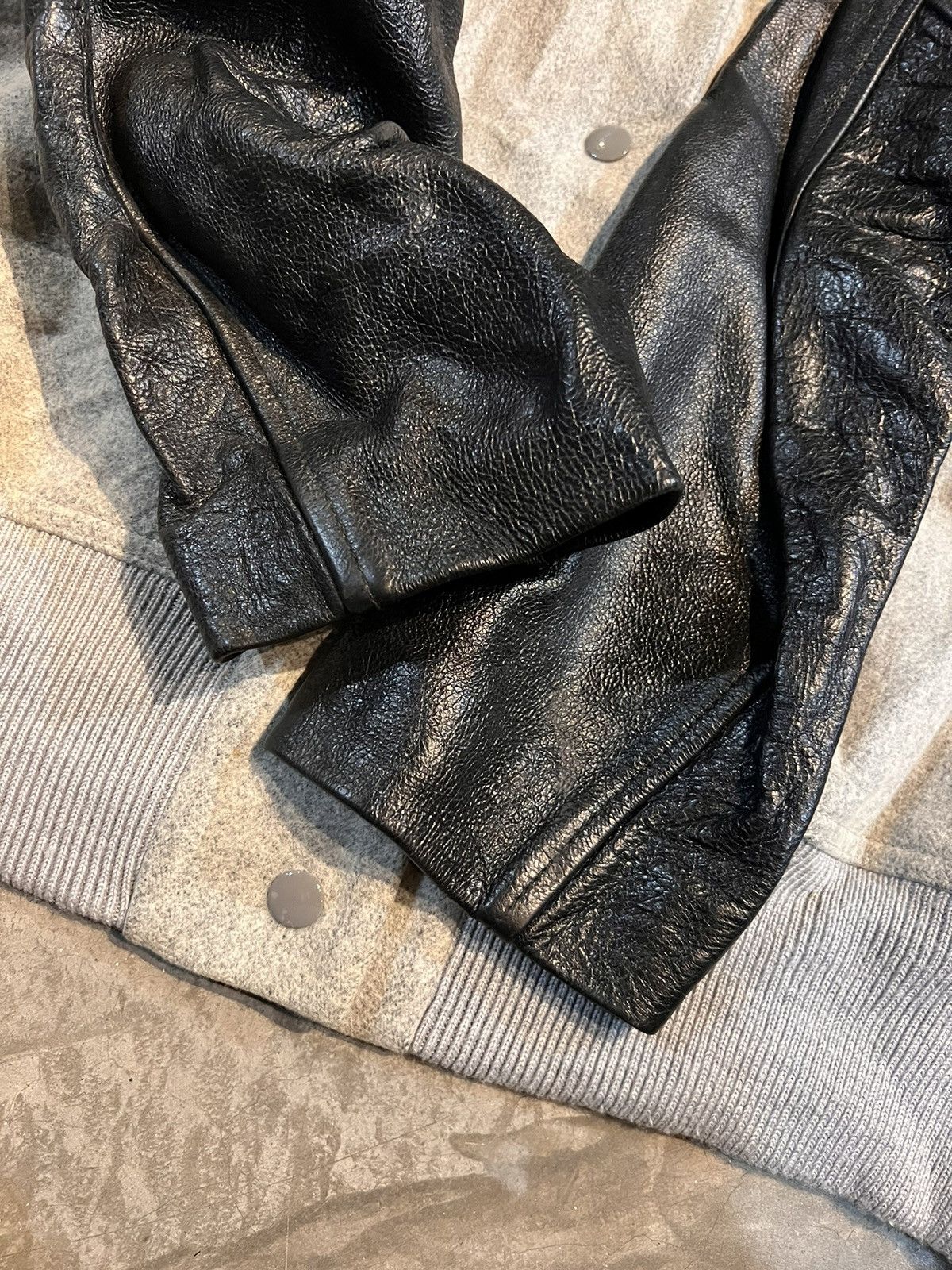 Maison Margiela MM6 Faux Leather Paneled Wool Blend Felt Bomber Jacket Gray Size XL / US 12-14 / IT 48-50 - 3 Thumbnail