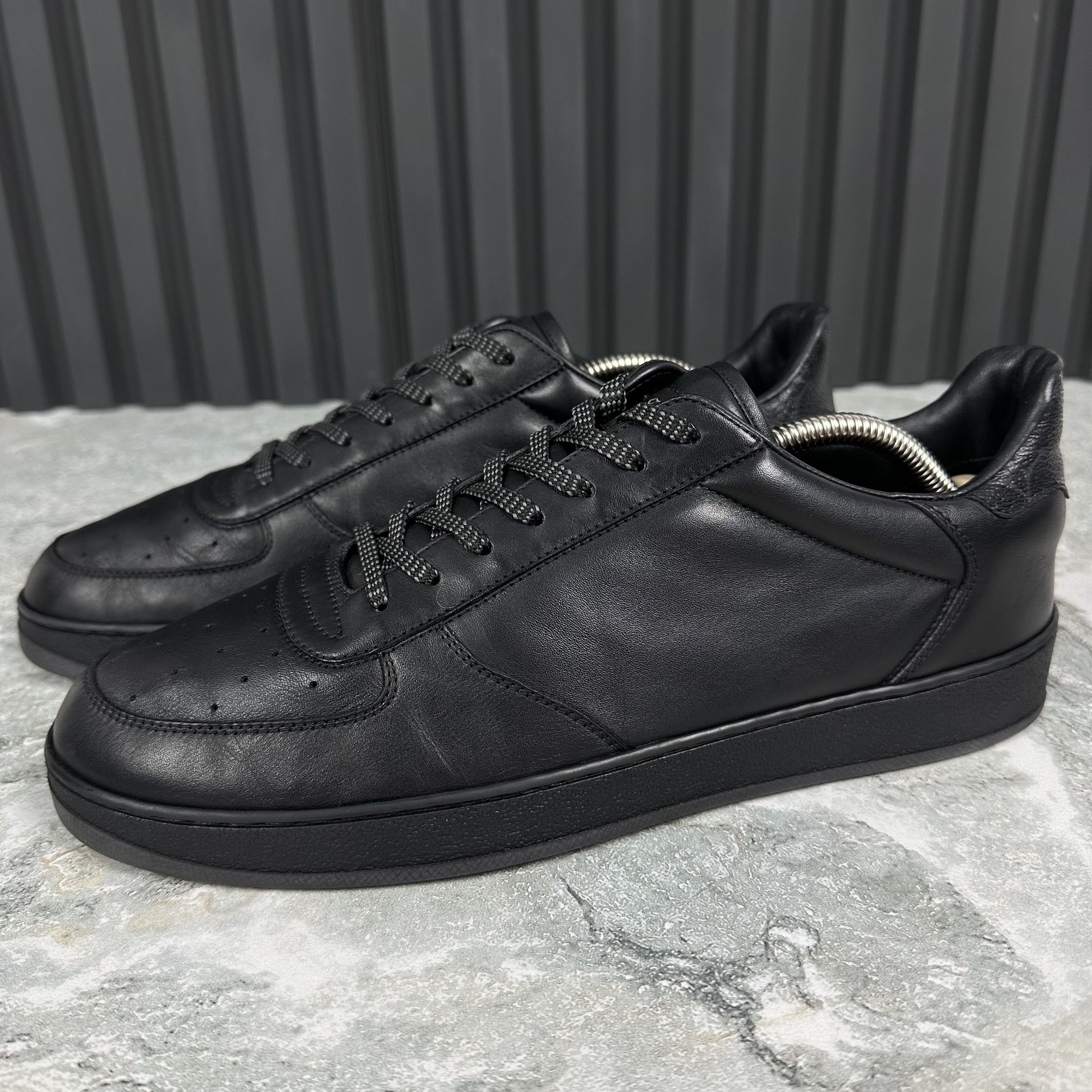 Louis Vuitton Louis Vuitton Rivoli Sneaker Leather Monogram Canva Size US 8.5 / EU 41-42 - 14 Thumbnail