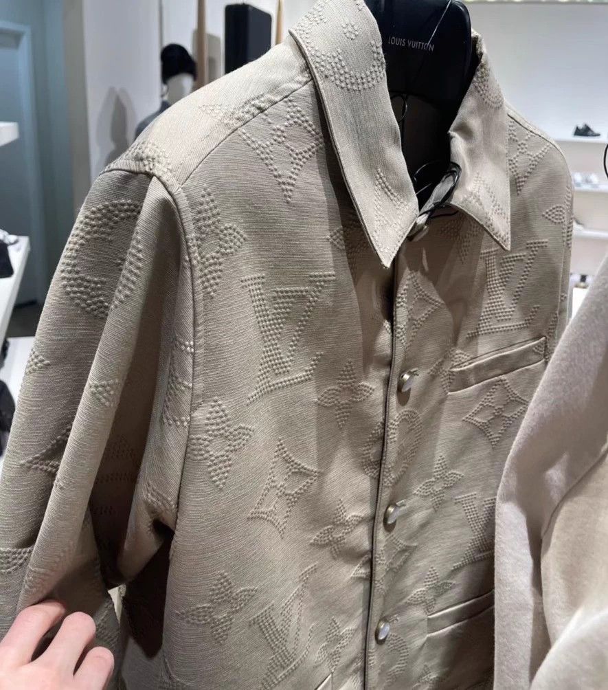 Louis Vuitton LV SS25 Monogram Embossed Jacket Size US L / EU 52-54 / 3 - 1 Thumbnail