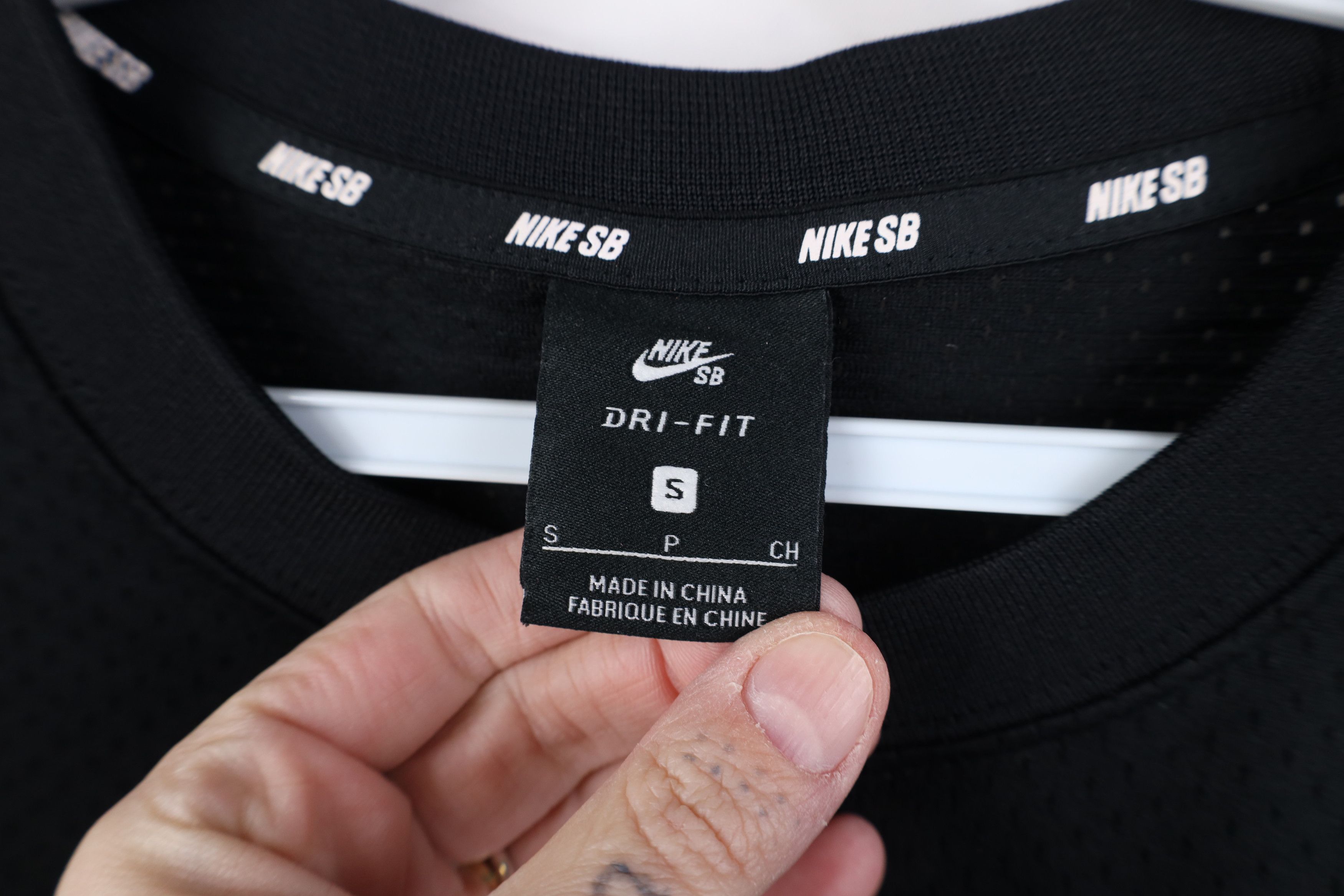 Nike Nike SB Rainbow Swoosh Mesh Jersey Long Sleeve T-Shirt Size US S / EU 44-46 / 1 - 7 Thumbnail