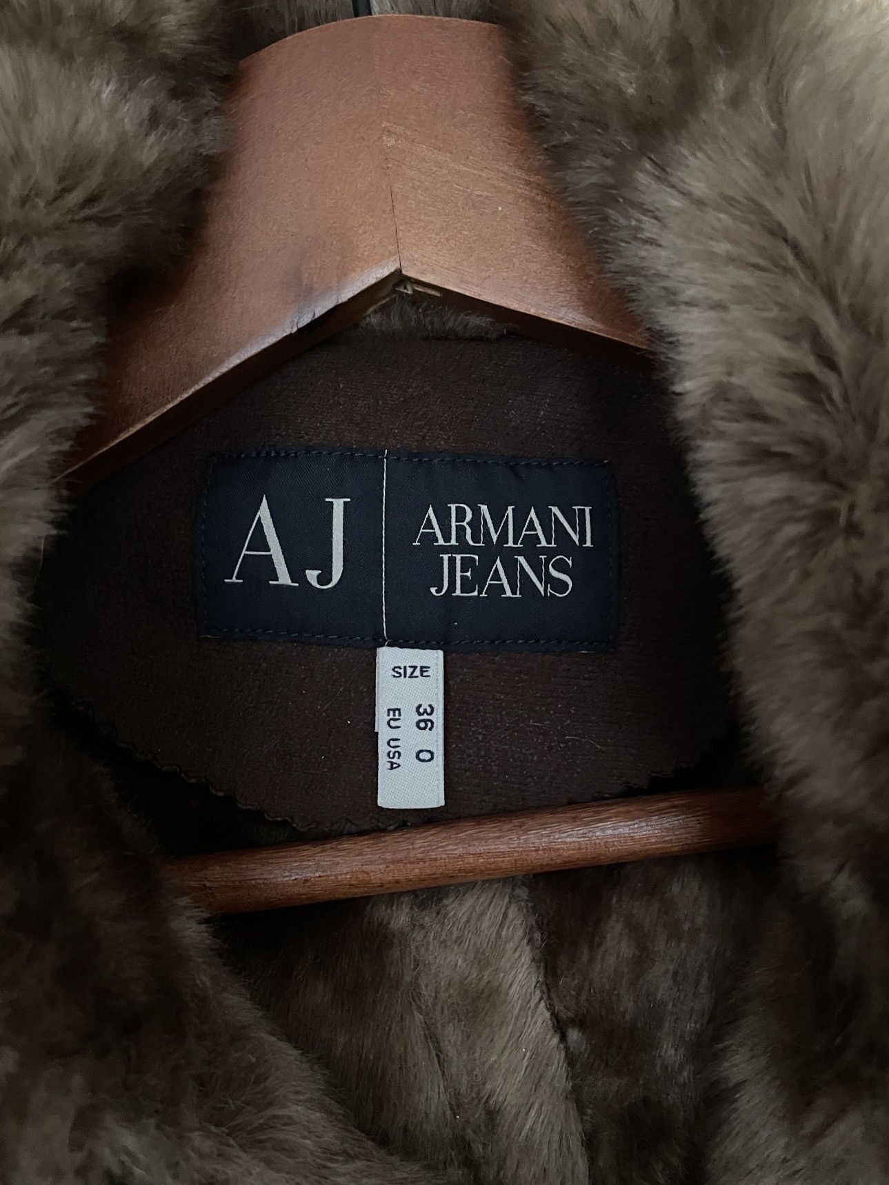 Armani Vintage Brand Armani Jeans Fur Leather Jacket 2000s Size US M / EU 48-50 / 2 - 15 Thumbnail