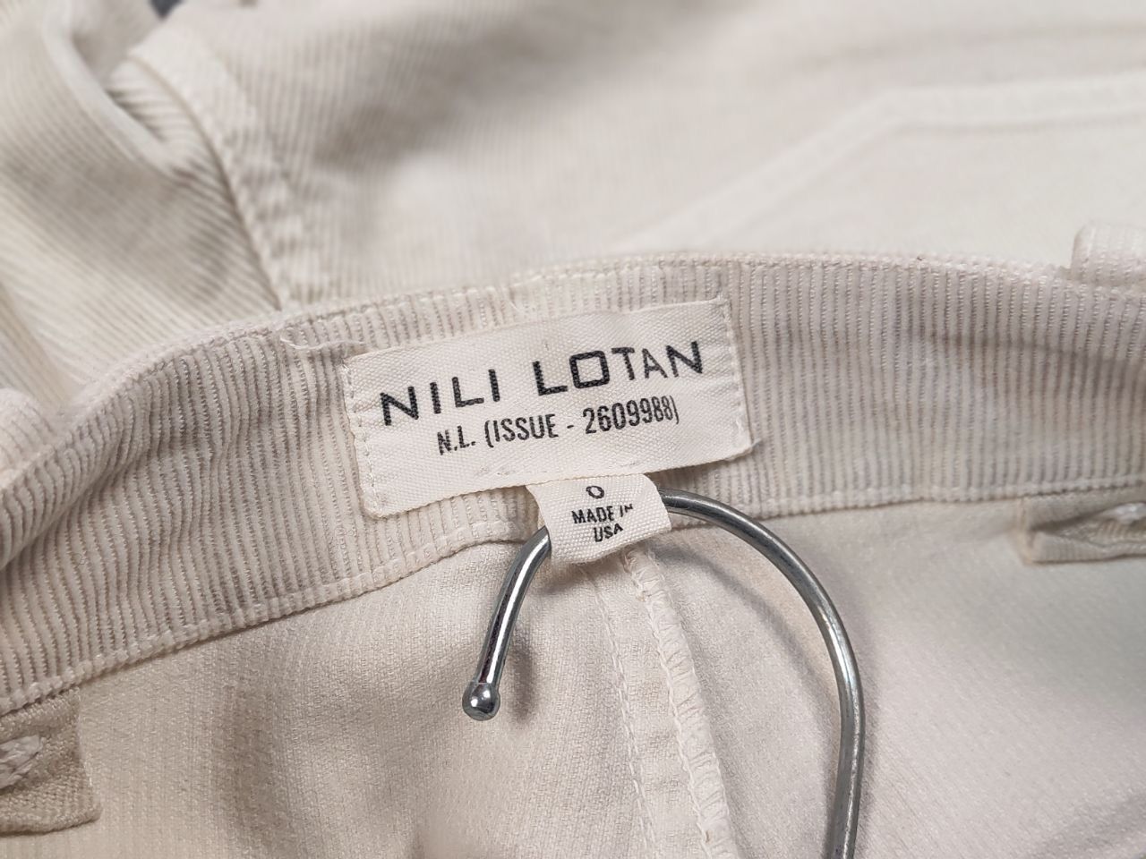 Nili Lotan Nili lotan Design Classic Trouser Corduroy Beige Pants Size 25" / US 0 / IT 36 - 15 Thumbnail