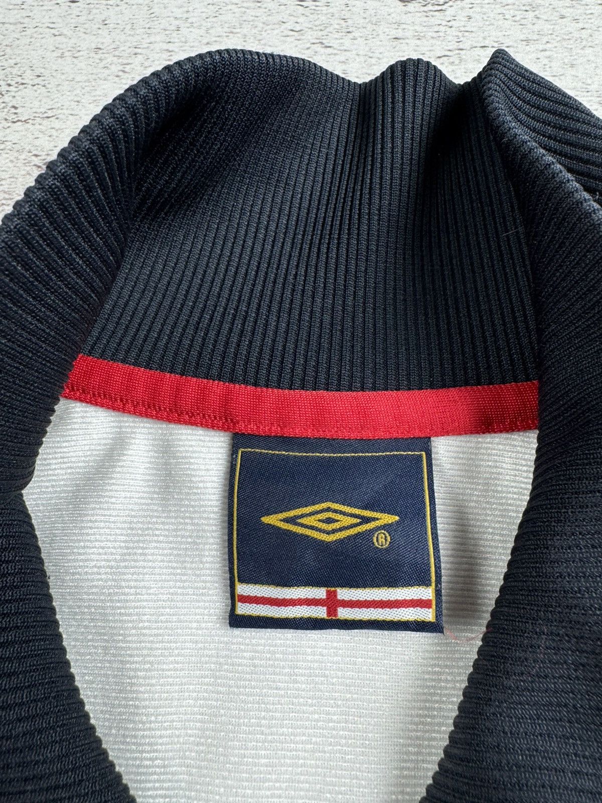 Umbro England Track National Vintage Training Umbro Soccer Football Zip Jacket Jersey Size US L / EU 52-54 / 3 - 10 Thumbnail