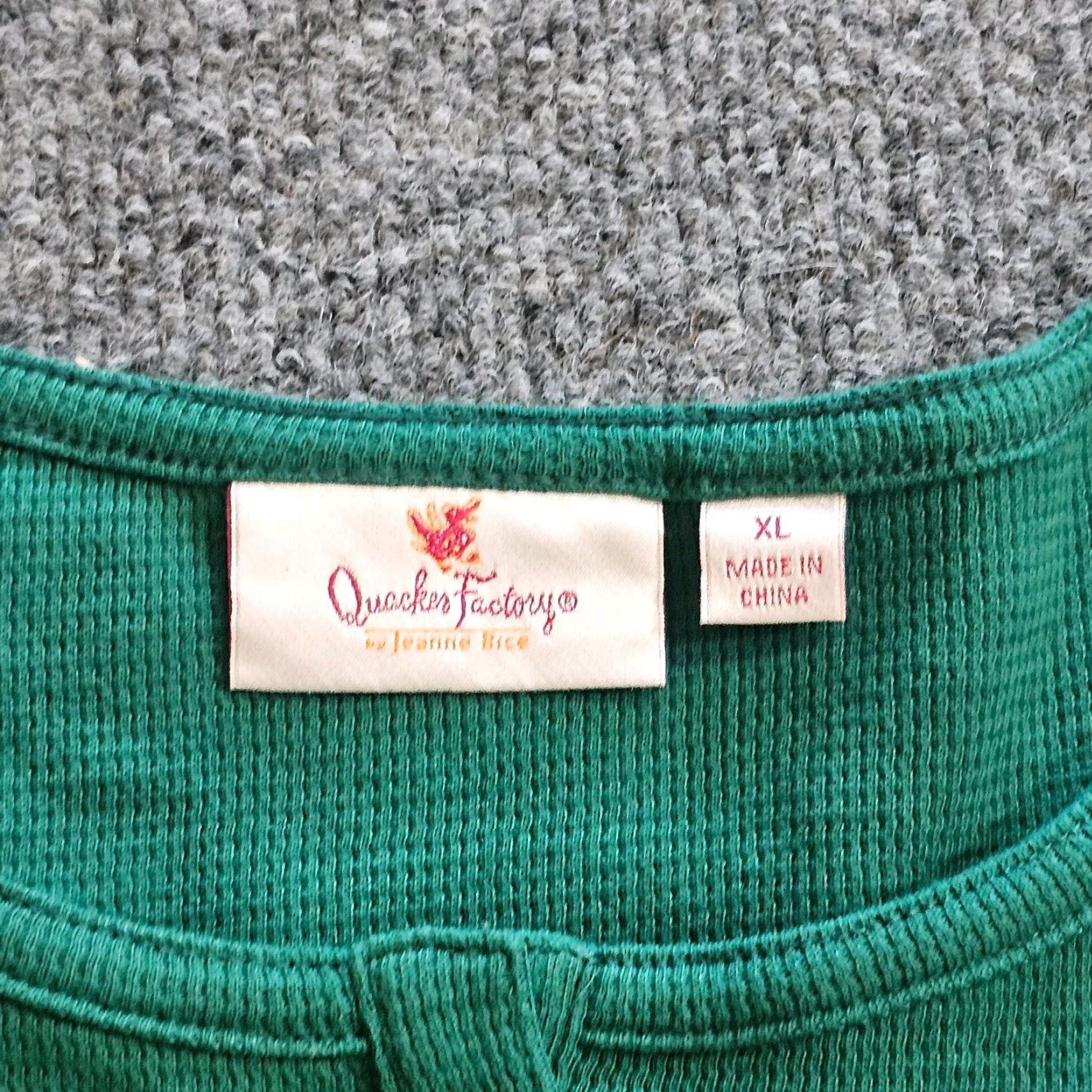 Quacker Factory Quacker Factory Shirt Women XL Green Henley Thermal Rhinestone Button Casual Size XL / US 12-14 / IT 48-50 - 3 Thumbnail