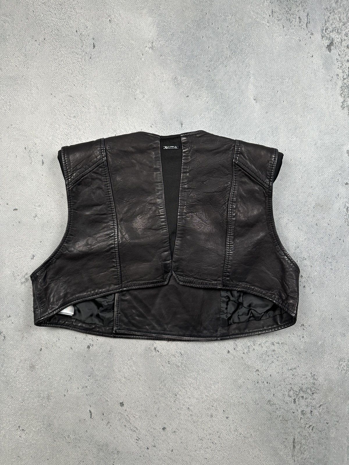 Diesel Vintage Diesel Leather Cropped Vest Black Padded Shoulders Size S / US 4 / IT 40 - 2 Thumbnail