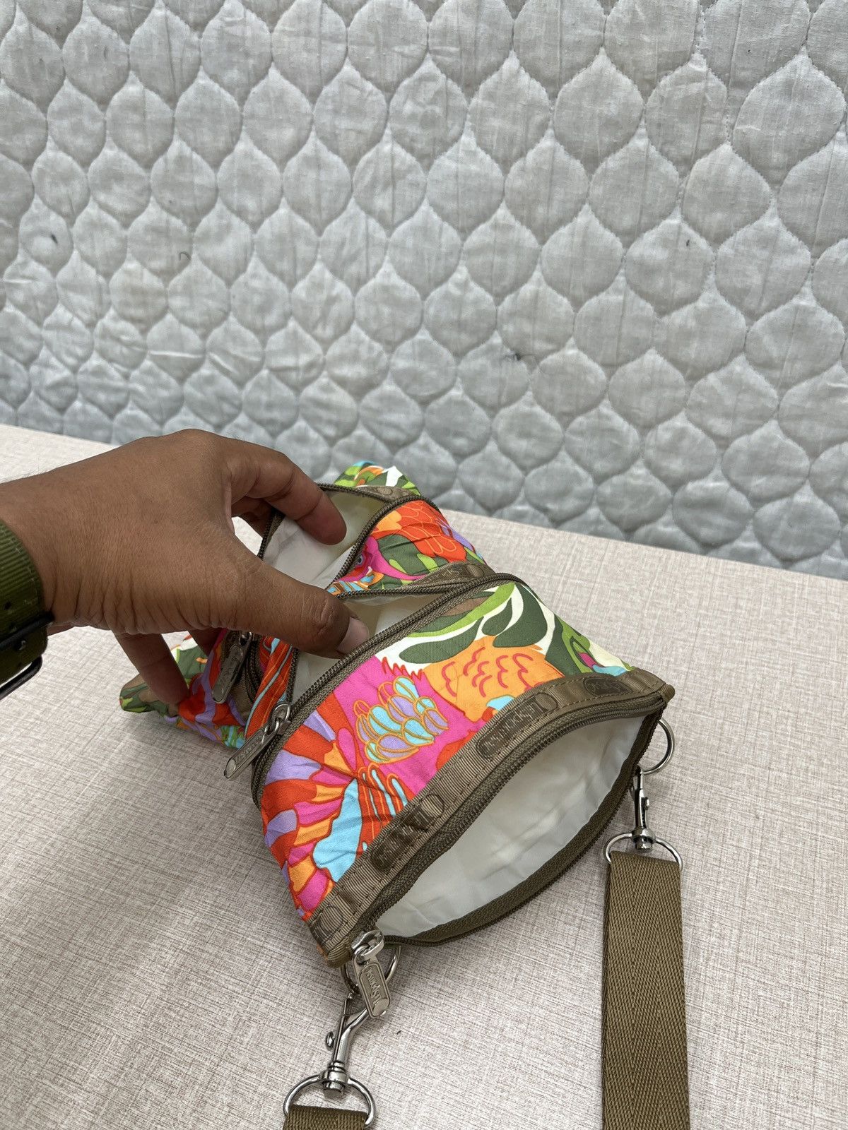 Hypebeast × LeSportsac 🔥🔥🔥STEALS 2PCS LESPORTSAC BAG Size ONE SIZE - 23 Thumbnail