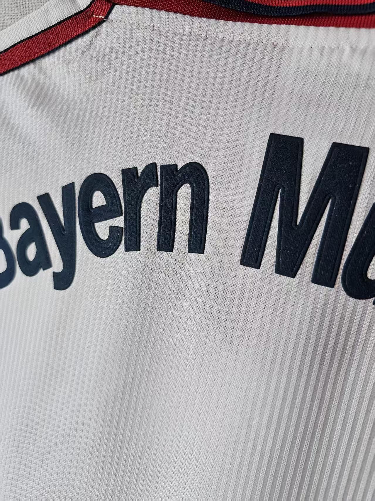 Other 1998 2001 Bayern Munich Jersey Away Size US M / EU 48-50 / 2 - 5 Thumbnail