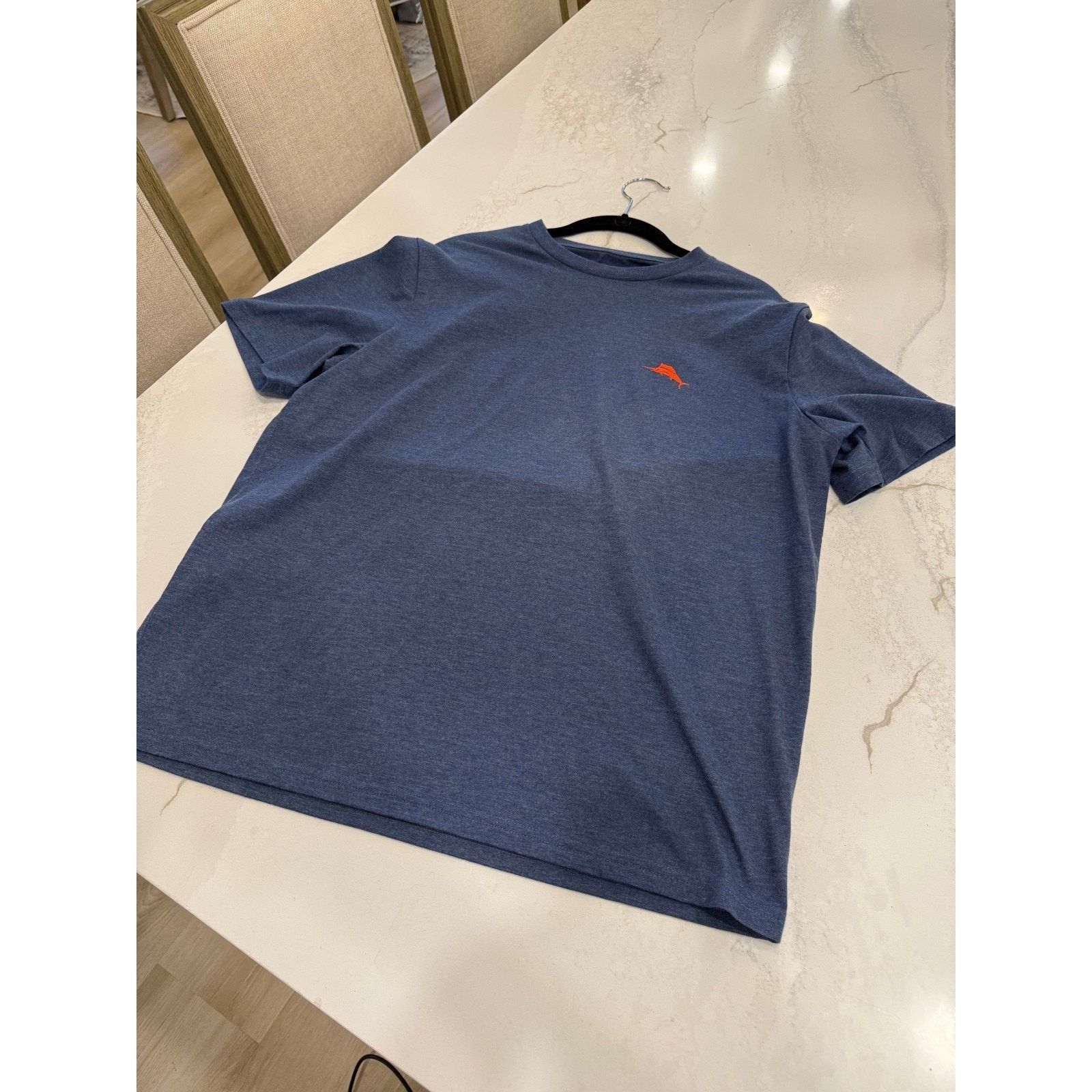 Tommy Bahama TOMMY BAHAMA T-Shirt Local Watering Hole Mens Medium BLUE Size US M / EU 48-50 / 2 - 4 Thumbnail
