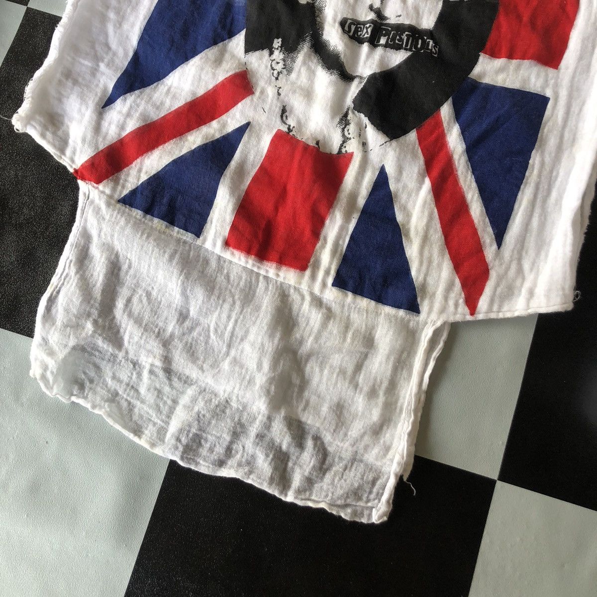 Vintage Vintage S.E.X Sex Pistols God Save The Queen Muslin Shirt Size US S / EU 44-46 / 1 - 3 Thumbnail