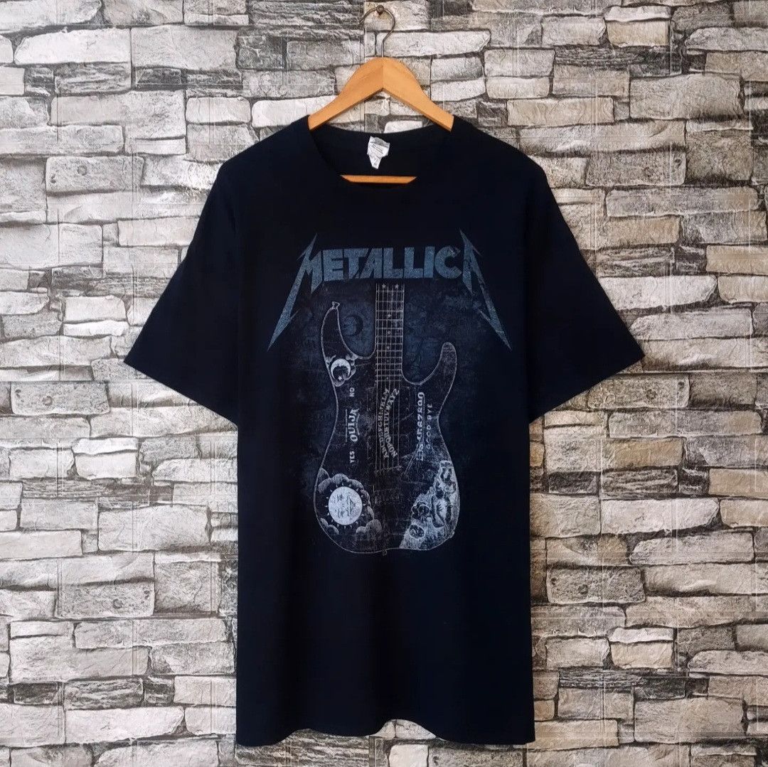 Band Tees Metallica Hammet Ouija Guitar Tshirt Size US XL / EU 56 / 4 - 1 Thumbnail