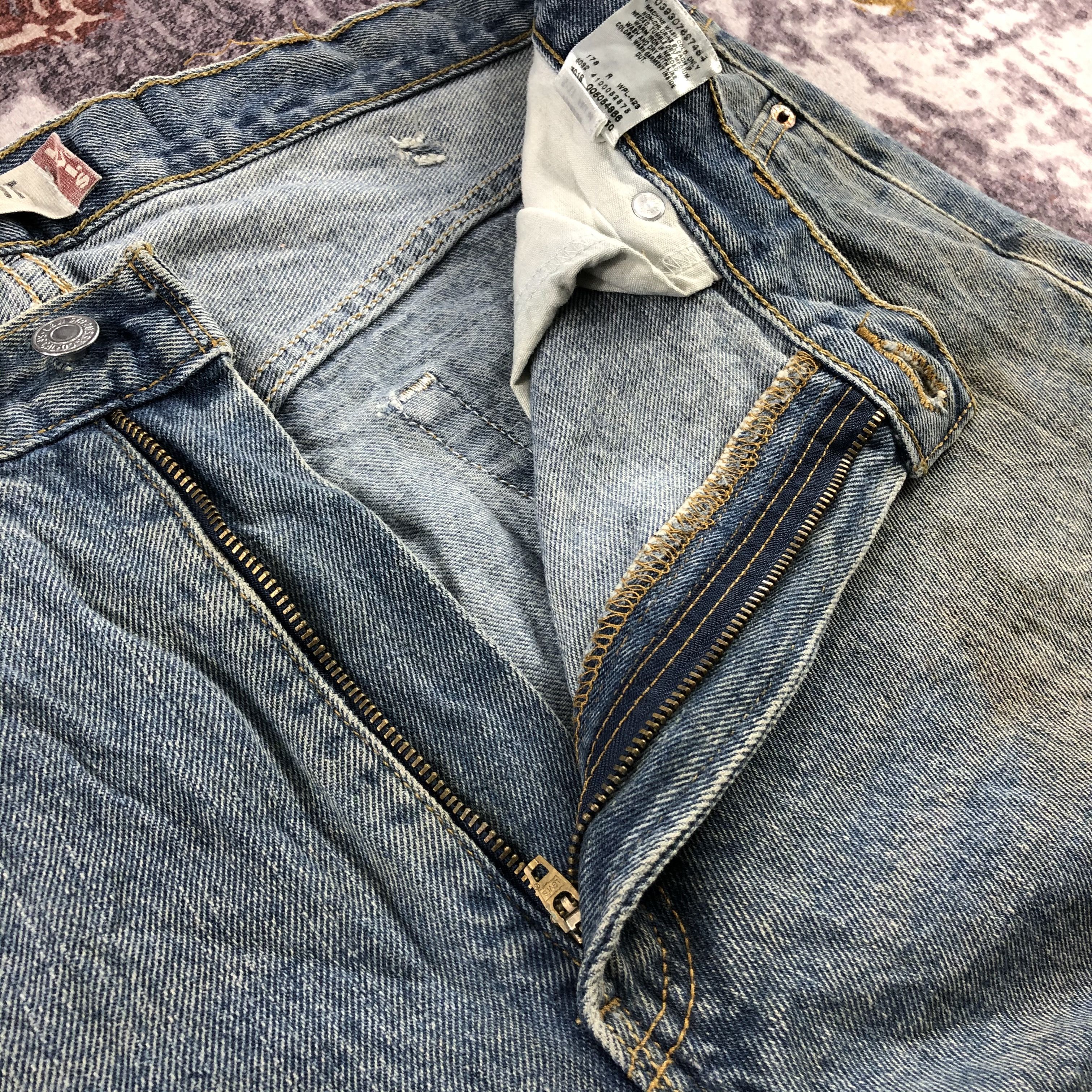 Levi's × Vintage Vintage Blue Wash Levis 505 Jeans-JM3011 Size US 39 - 12 Thumbnail