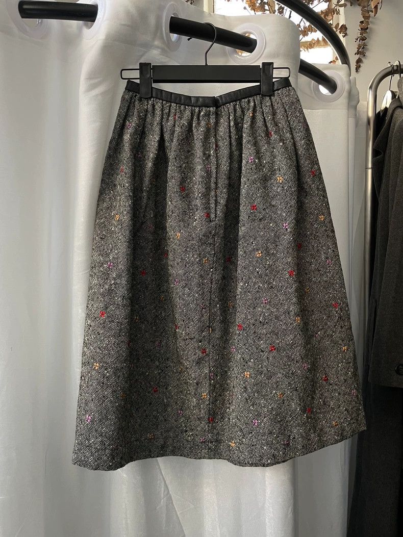 Comme des Garcons Comme des Garcons size m Medieval embroidered wool skirt Size 25" / US 0 / IT 36 - 1 Thumbnail
