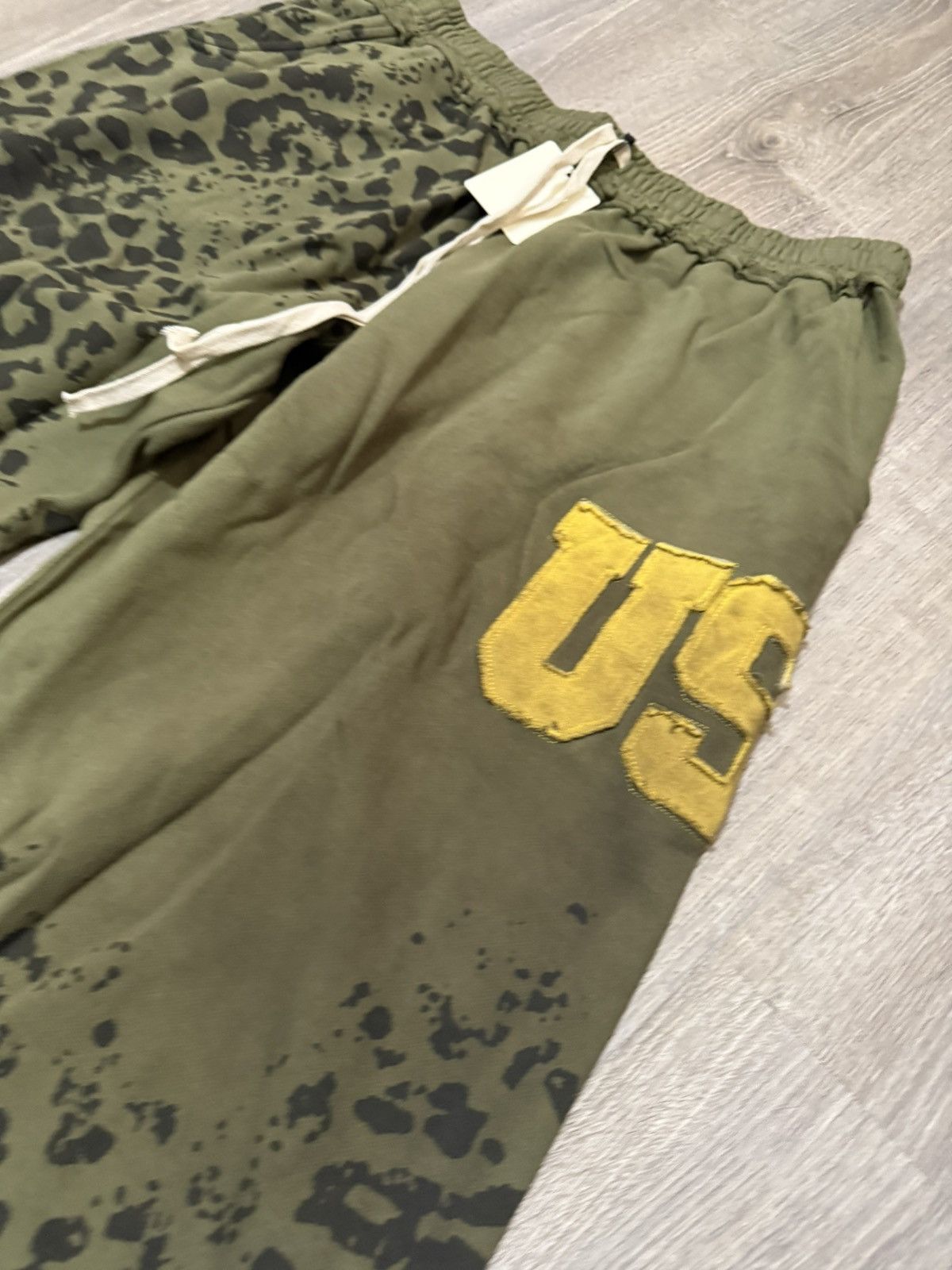 Vale Vale Cheetah Safari Sweatpants Size XL Size US 38 / EU 54 - 4 Thumbnail