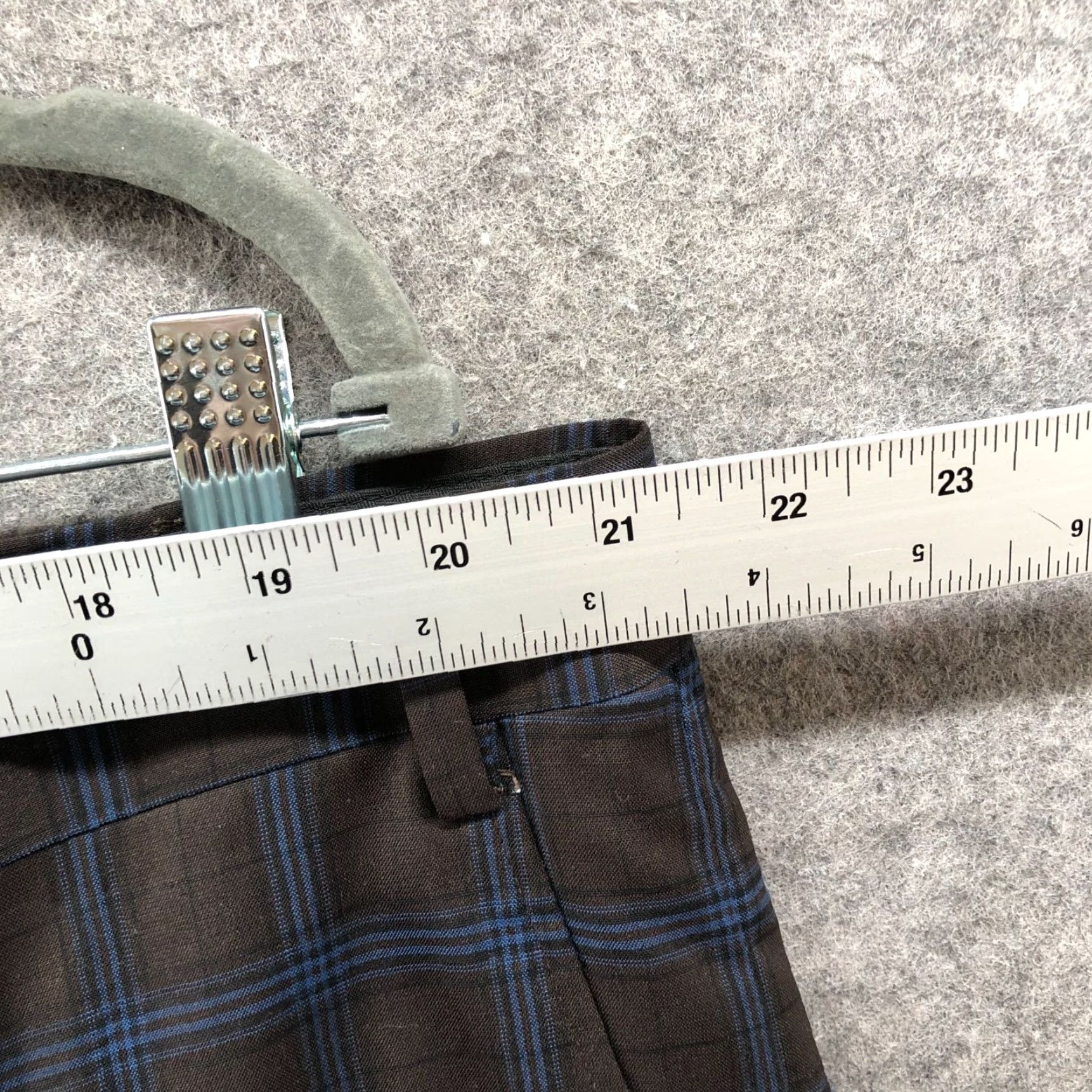 Vintage The Savile Row Plaid Strand Dress Pants Mens 42x35 Brown Blue Straight Leg Dress Pants Mens 42 Brown Blue Plaid Strai Size US 42 / EU 58 - 6 Thumbnail