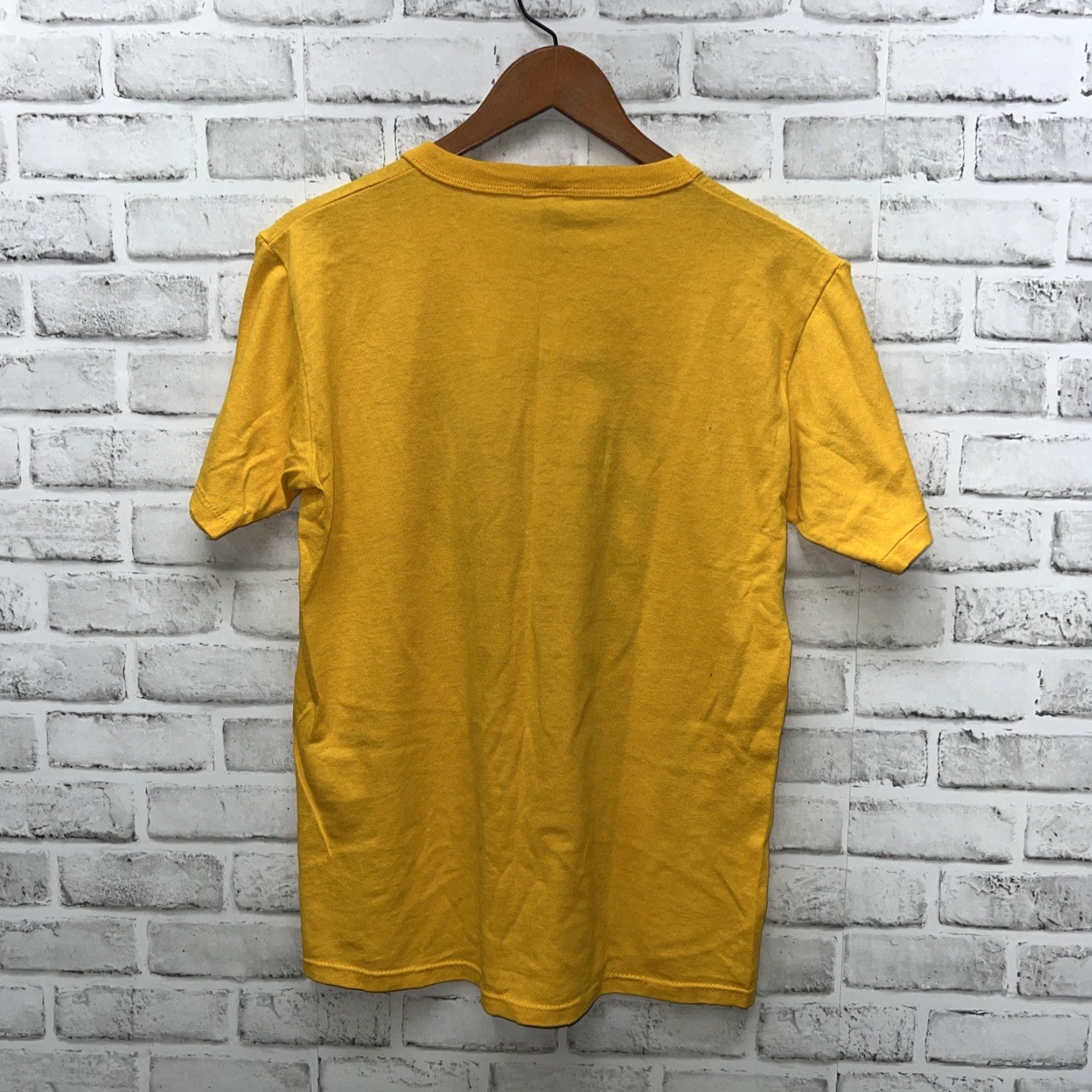 Russell Athletic VINTAGE Russell Athletic T-Shirt Mens M Yellow USA Parachute SKYDIVING WARNING SINGLE STITCH Stitch Size US M / EU 48-50 / 2 - 7 Thumbnail