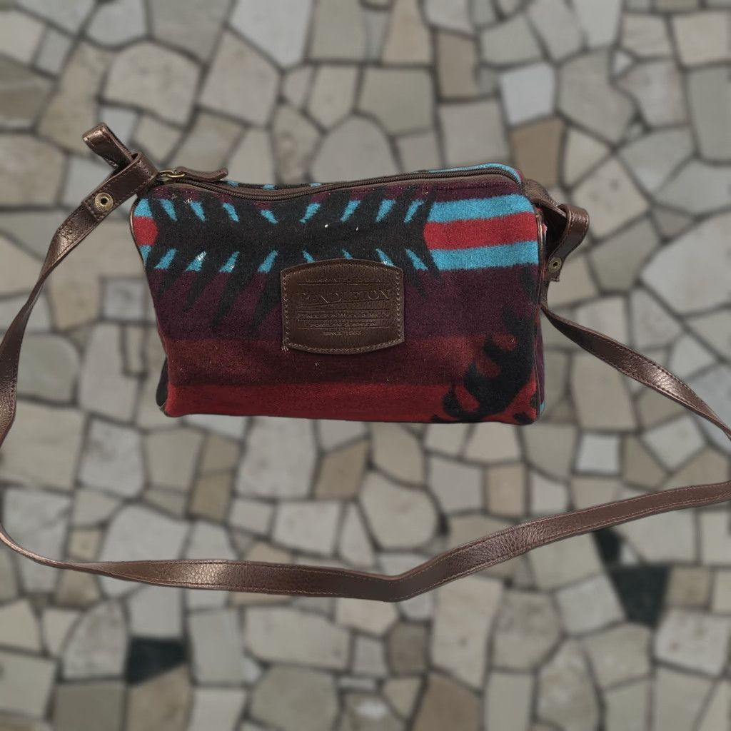 Pendleton Pendleton Bag Small Wool Blend Red Aztec Southwestern Crossbody Womens Handbag Size ONE SIZE - 1 Thumbnail