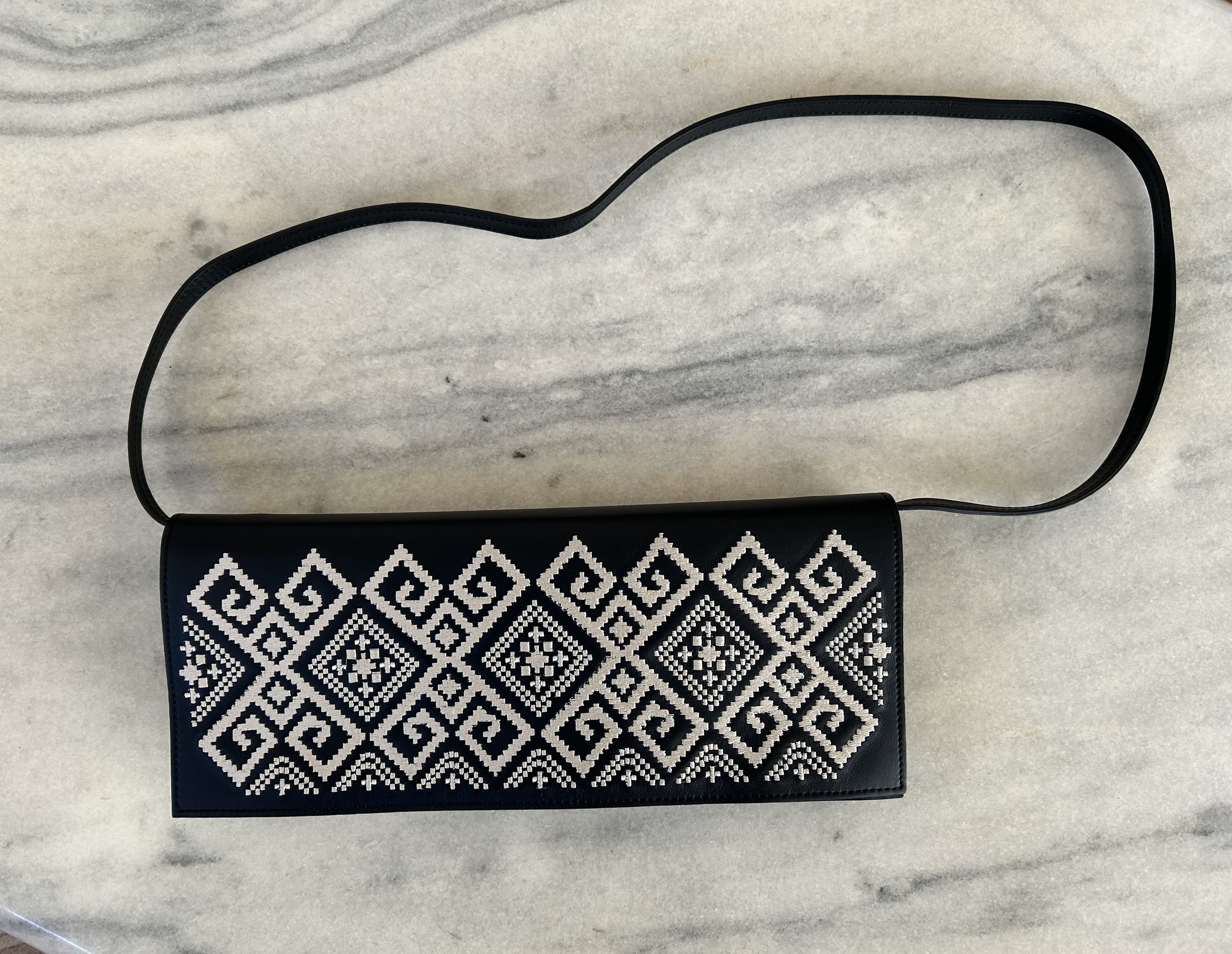 Handmade Leather Clutch Artisan Handmade Romania Iutta Embroidered Size ONE SIZE - 7 Thumbnail